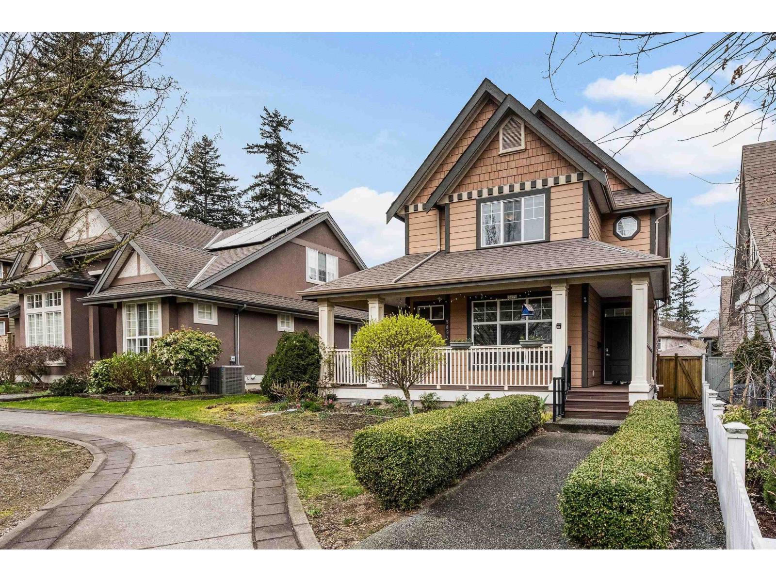 5853 Garrison Boulevard, Garrison Crossing, Chilliwack, British Columbia  V2R 5X9 - Photo 2 - R3106594