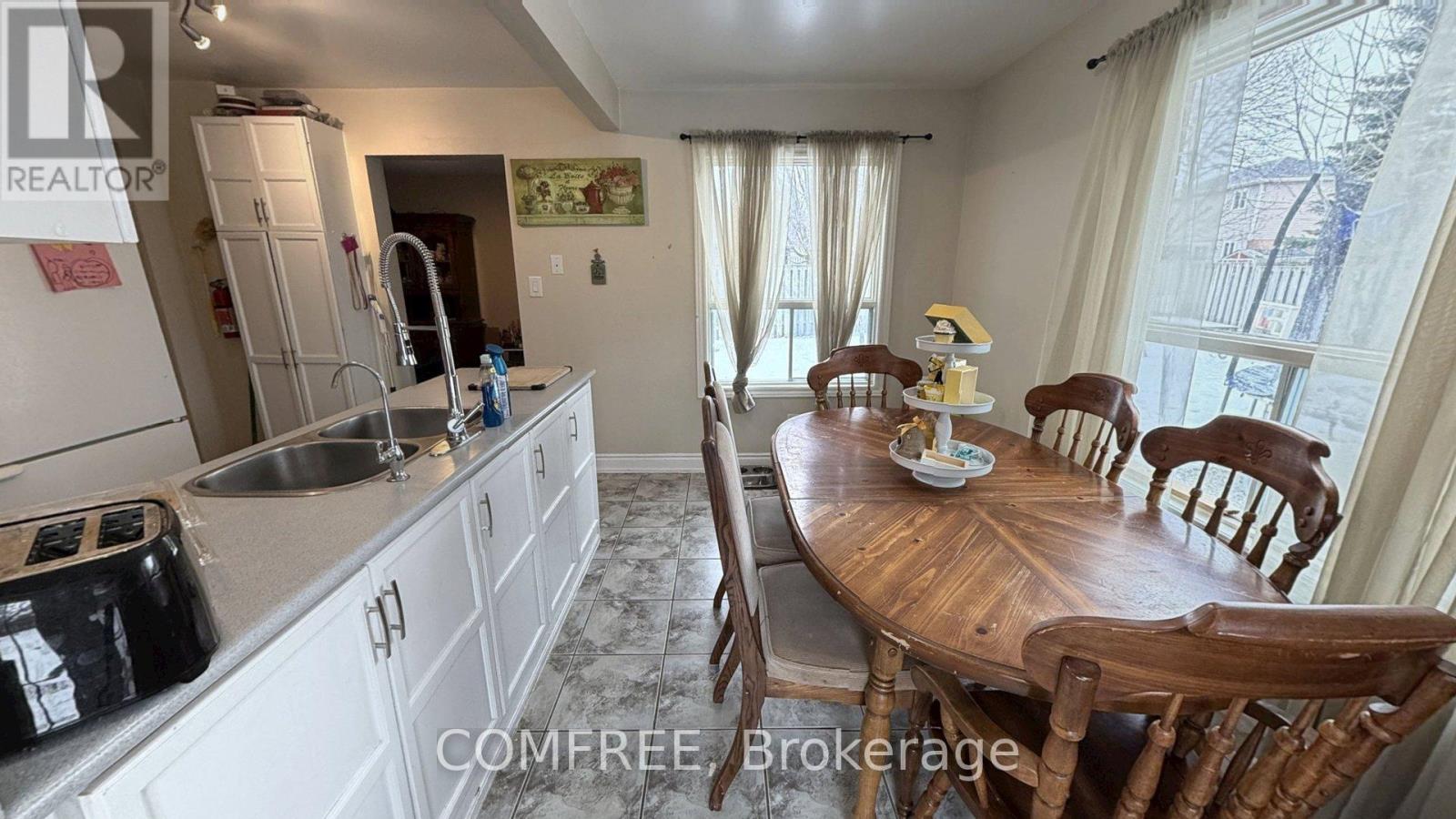 24 Shortreed Court, Barrie, Ontario  L4N 7H8 - Photo 7 - S12953936