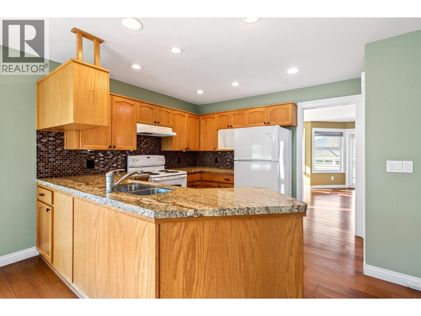 1238 Benneck Way, Port Coquitlam, British Columbia  V3C 5Y9 - Photo 16 - R3106530