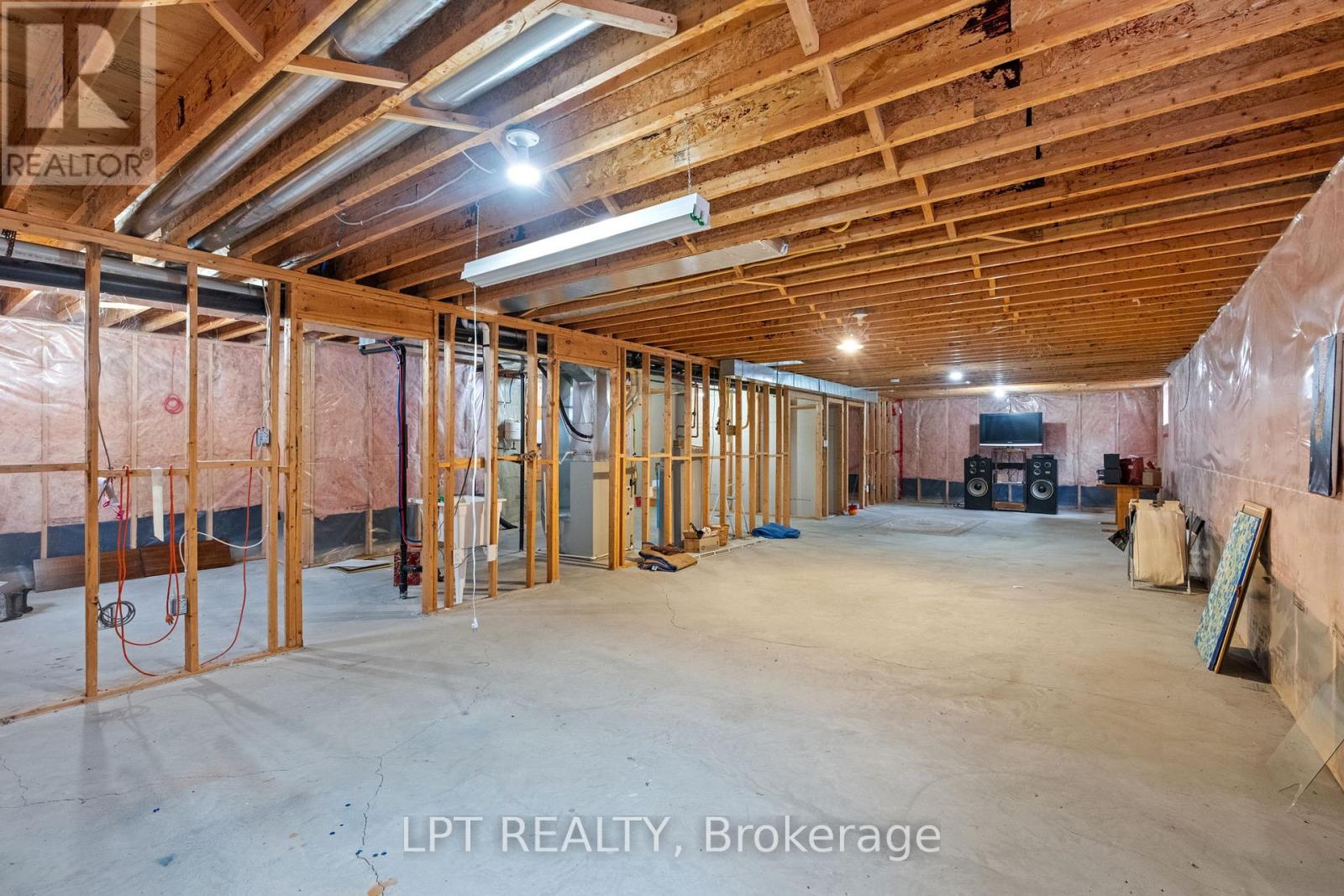 10023 Jenna Road, Lambton Shores, Ontario  N0M 1T0 - Photo 35 - X12953964