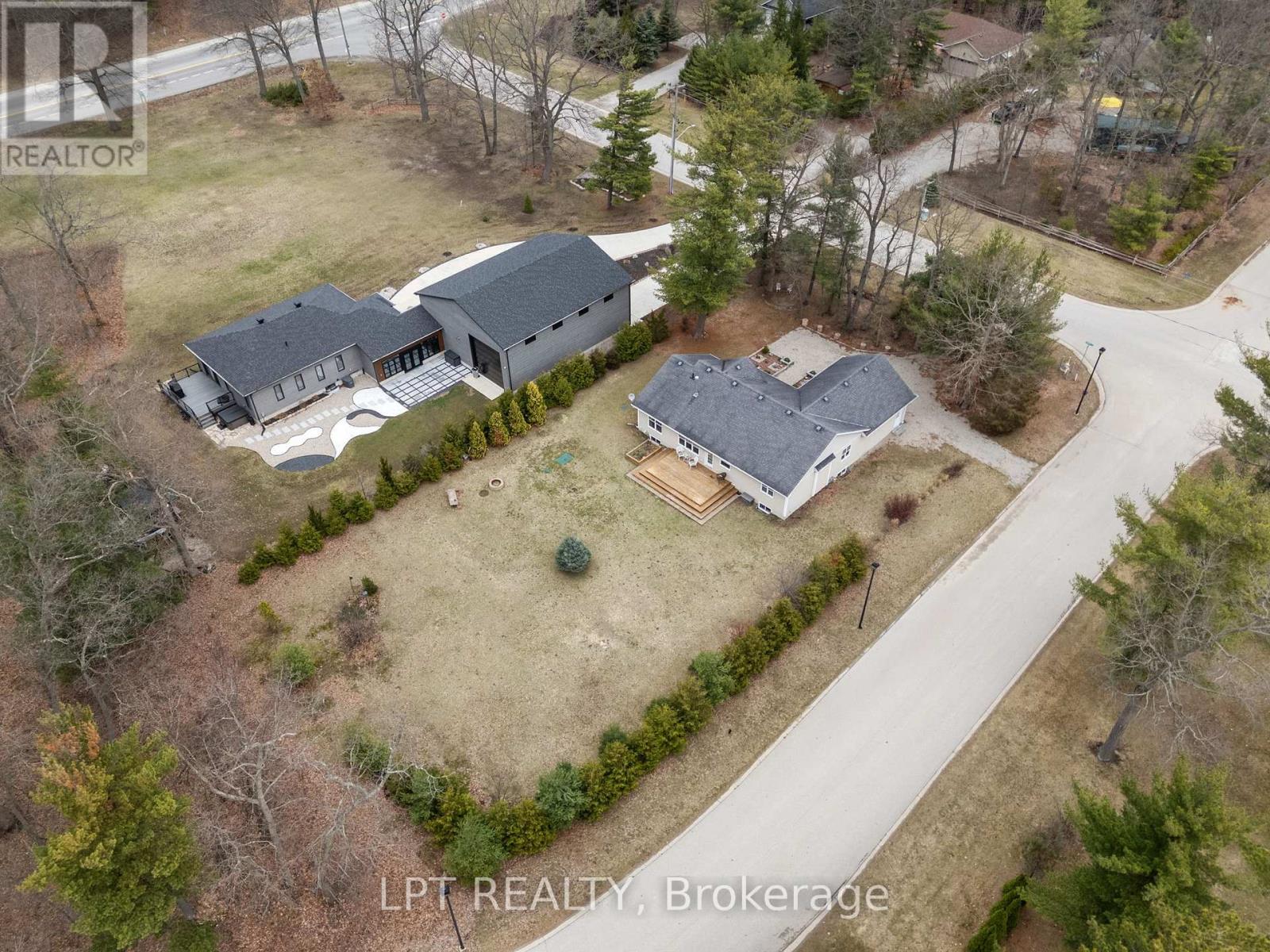 10023 Jenna Road, Lambton Shores, Ontario  N0M 1T0 - Photo 40 - X12953964