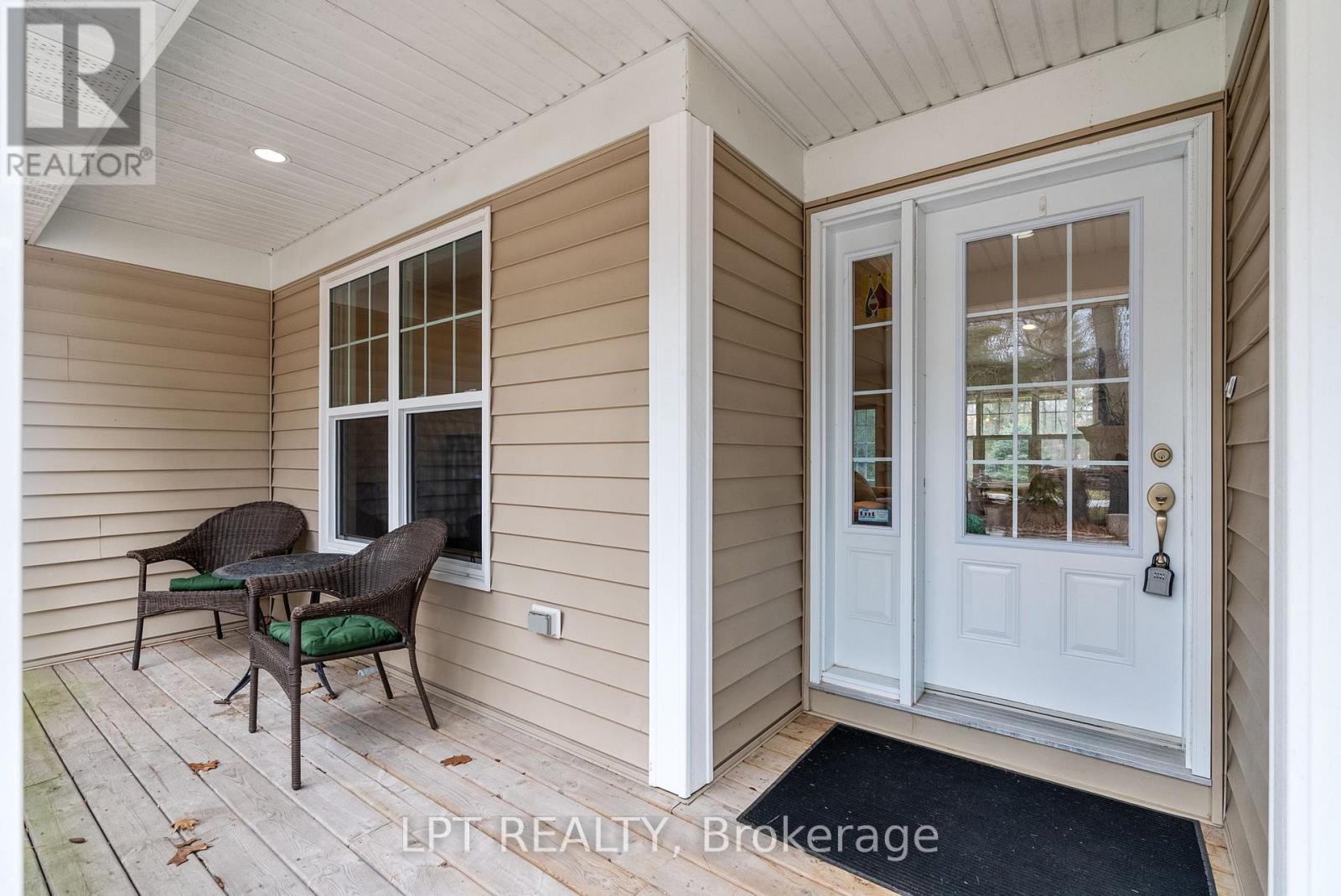 10023 Jenna Road, Lambton Shores, Ontario  N0M 1T0 - Photo 5 - X12953964