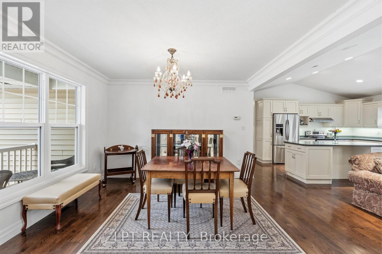 10023 Jenna Road, Lambton Shores, Ontario  N0M 1T0 - Photo 9 - X12953964