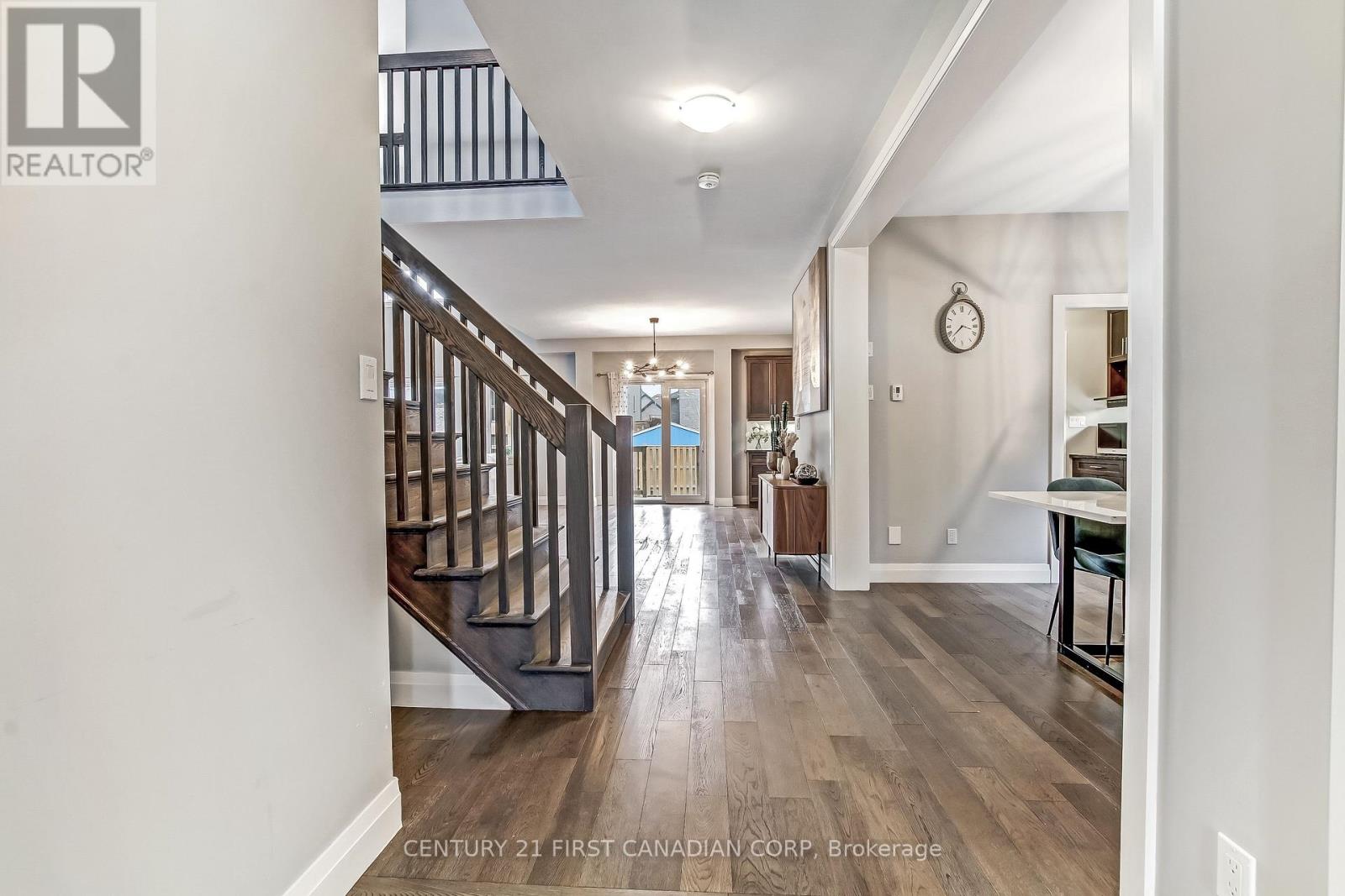 753 Superior Drive, London North, Ontario  N5X 3Z1 - Photo 3 - X12953982