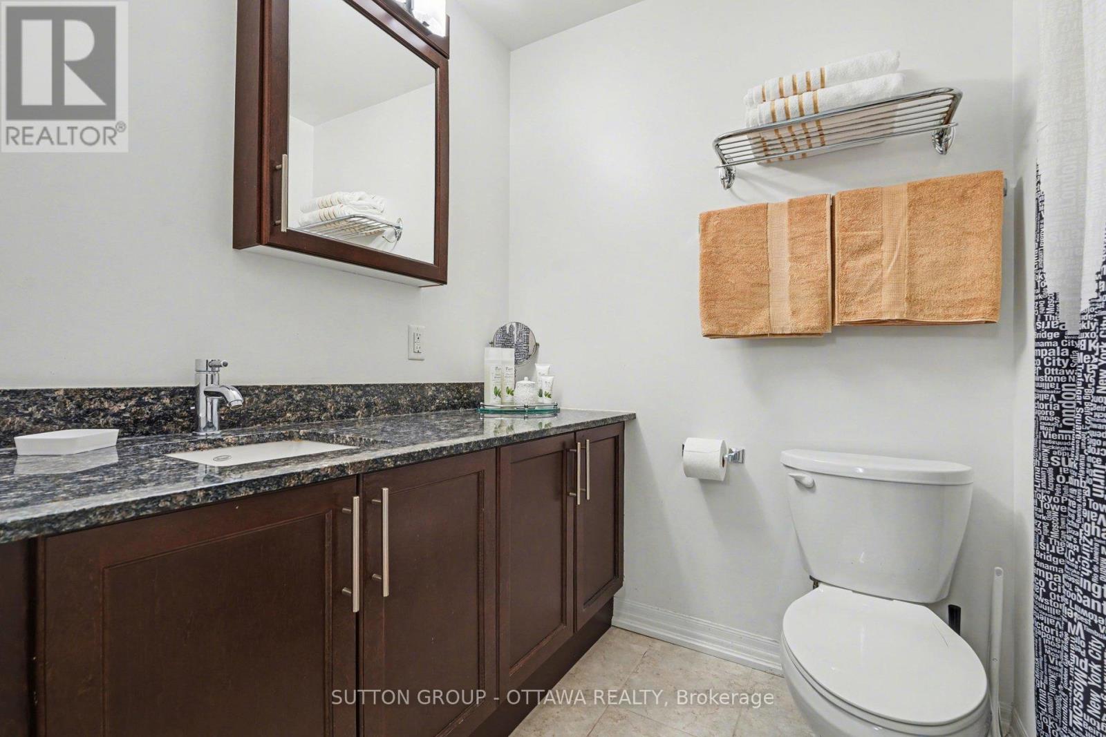 1807 - 242 Rideau Street, Ottawa, Ontario  K1N 0B7 - Photo 10 - X12953900