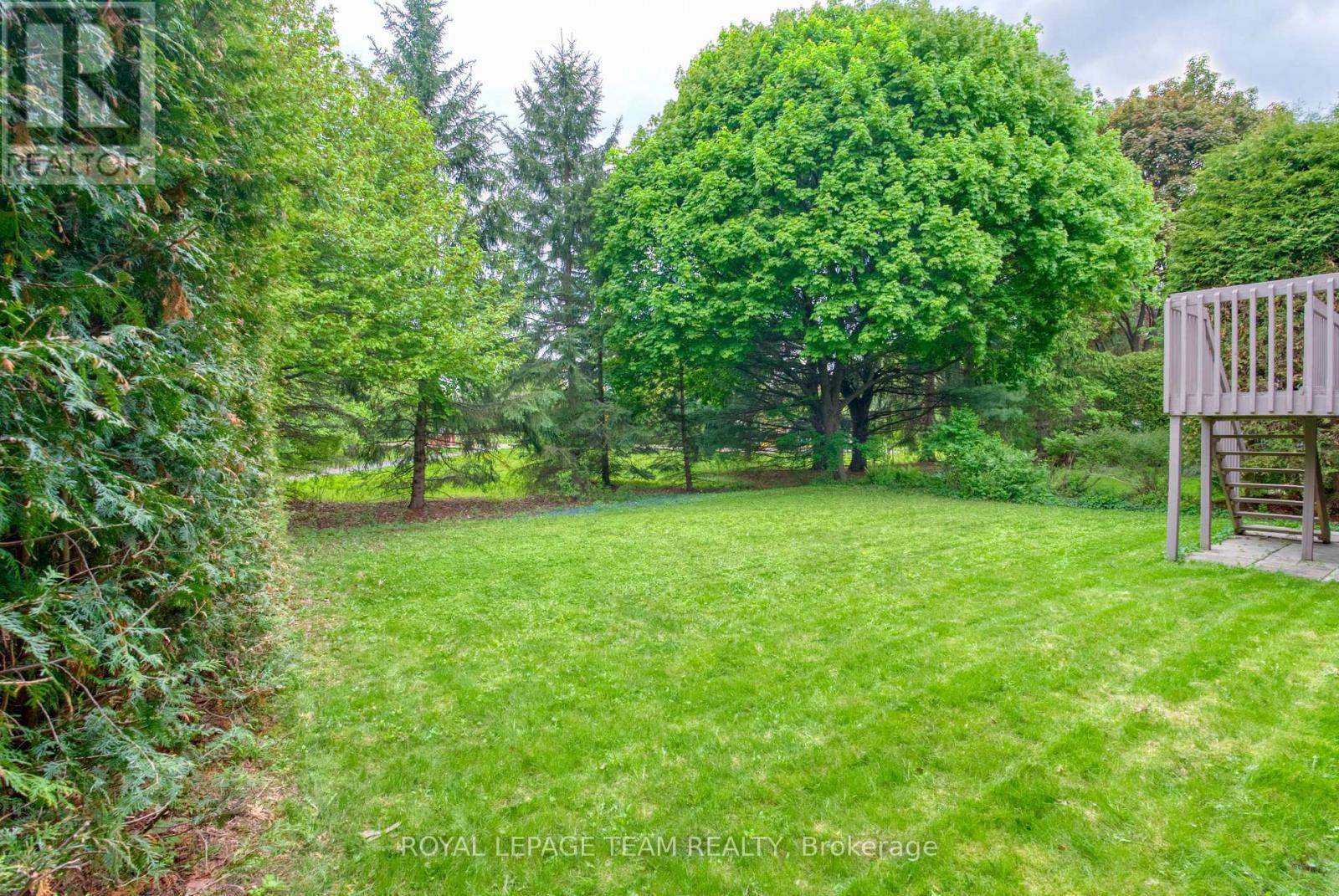 27 Sherk Crescent, Ottawa, Ontario  K2K 2L3 - Photo 2 - X12953916