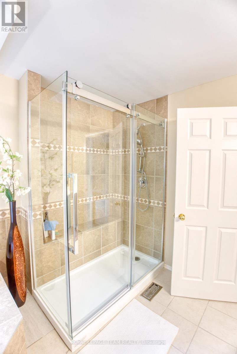 27 Sherk Crescent, Ottawa, Ontario  K2K 2L3 - Photo 21 - X12953916