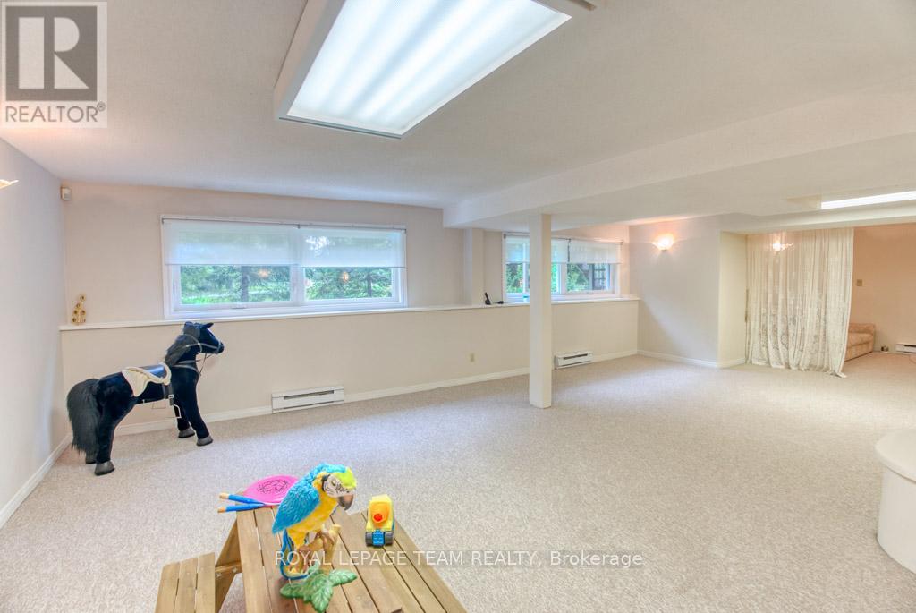 27 Sherk Crescent, Ottawa, Ontario  K2K 2L3 - Photo 32 - X12953916