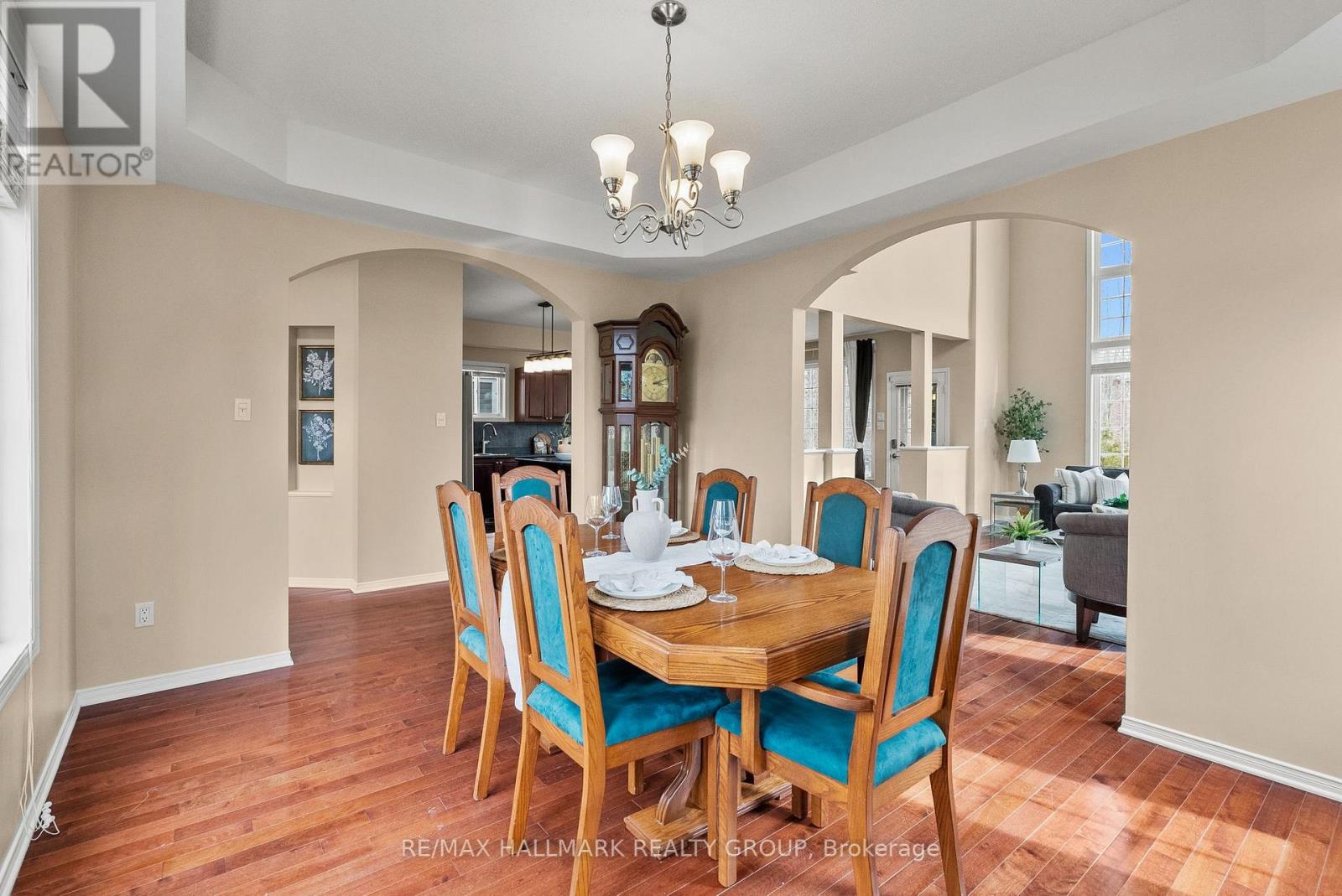 303 Parkin Circle, Ottawa, Ontario  K1T 4G8 - Photo 13 - X12954020