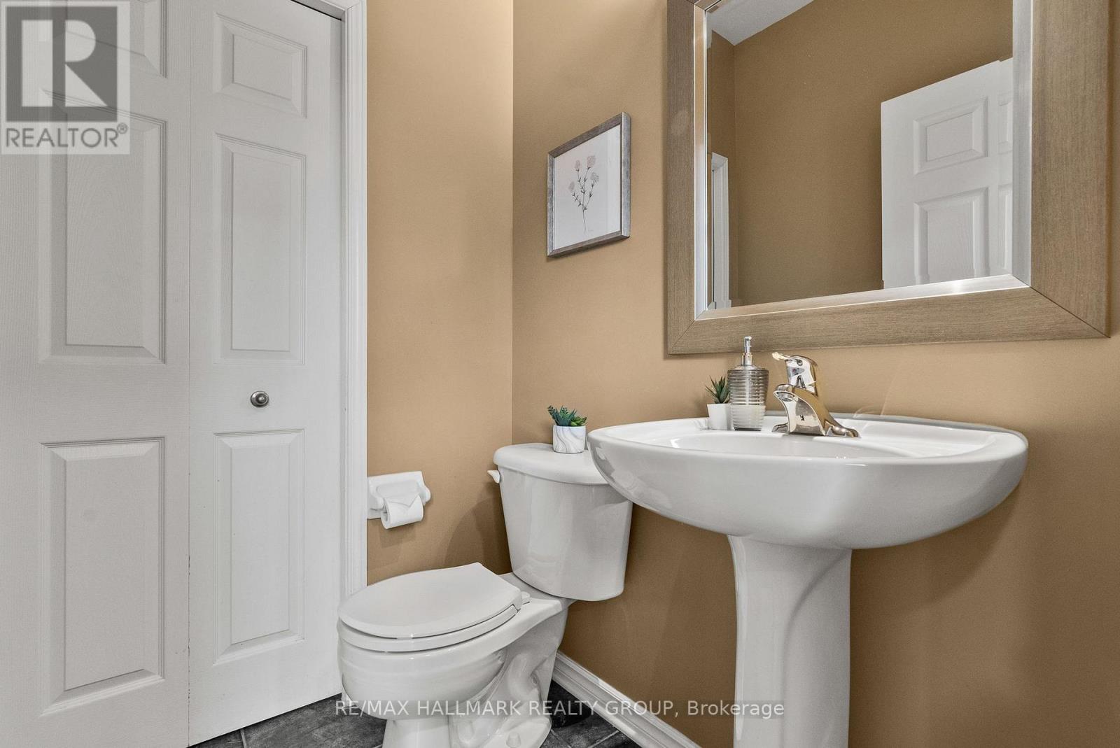 303 Parkin Circle, Ottawa, Ontario  K1T 4G8 - Photo 14 - X12954020