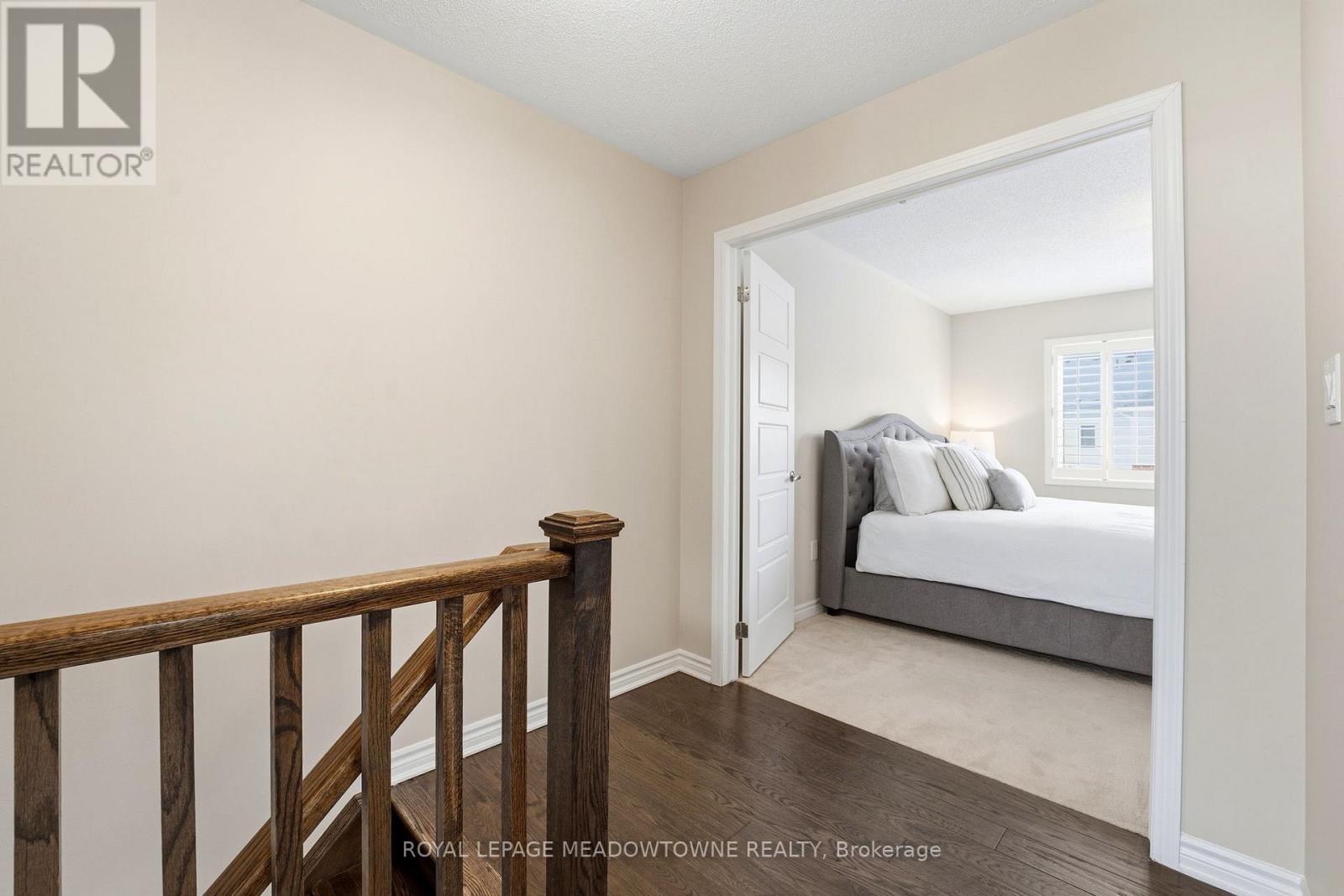 112 Whitlock Avenue, Milton, Ontario  L9E 1G3 - Photo 17 - W12942000