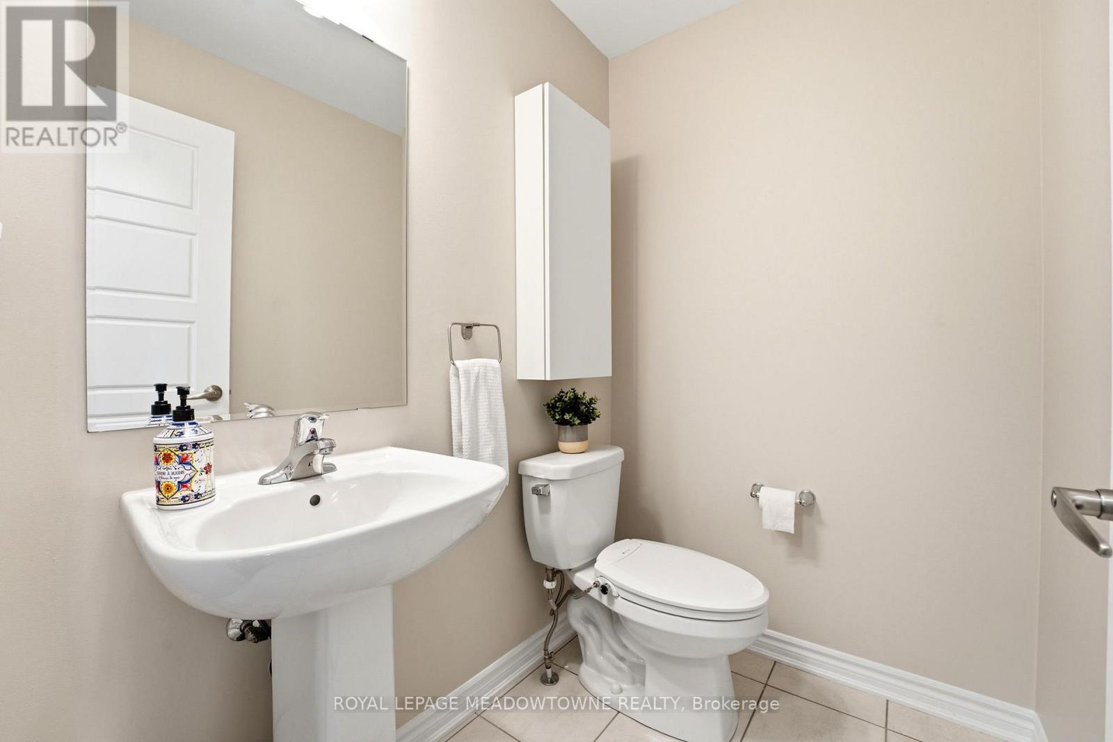 112 Whitlock Avenue, Milton, Ontario  L9E 1G3 - Photo 16 - W12942000