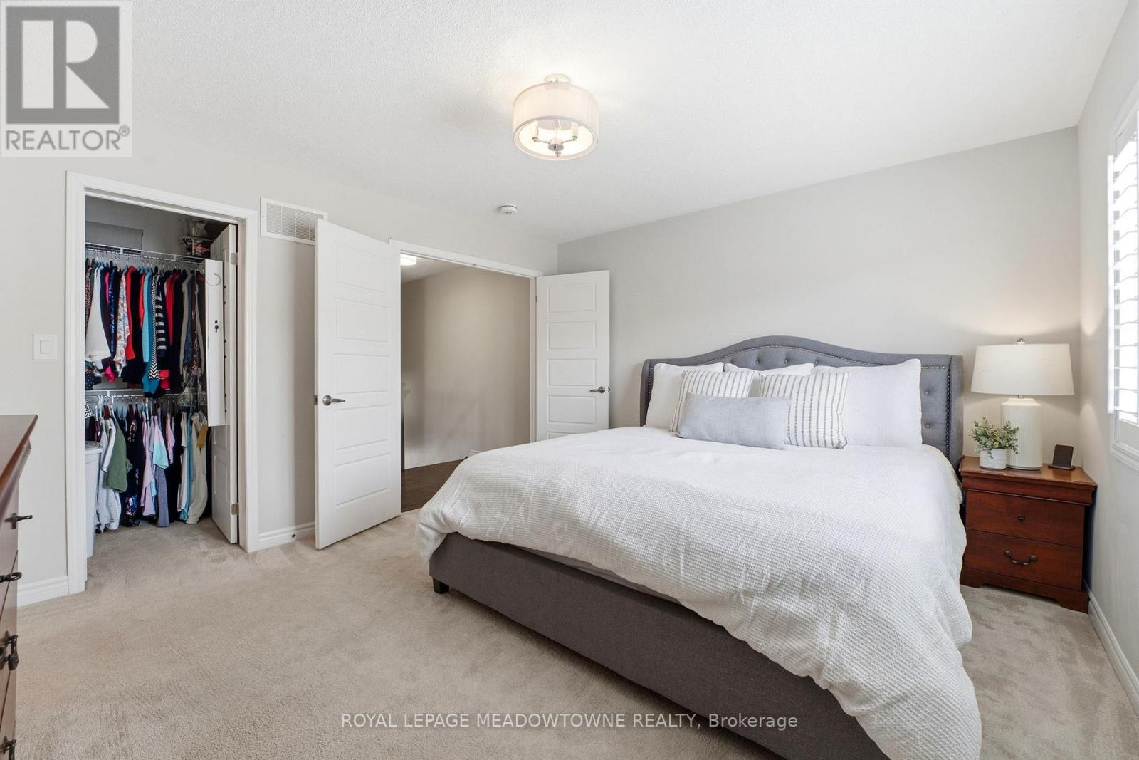 112 Whitlock Avenue, Milton, Ontario  L9E 1G3 - Photo 19 - W12942000