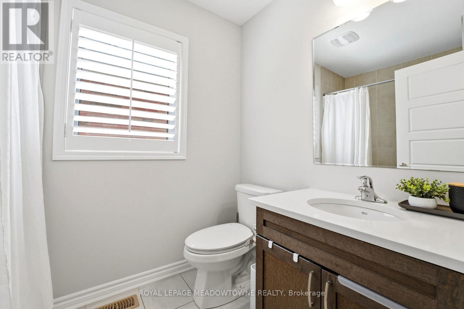 112 Whitlock Avenue, Milton, Ontario  L9E 1G3 - Photo 23 - W12942000