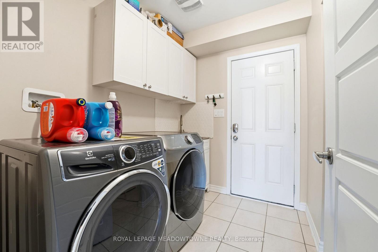 112 Whitlock Avenue, Milton, Ontario  L9E 1G3 - Photo 24 - W12942000