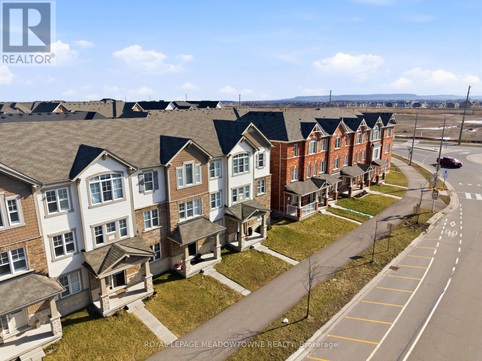 112 Whitlock Avenue, Milton, Ontario  L9E 1G3 - Photo 28 - W12942000