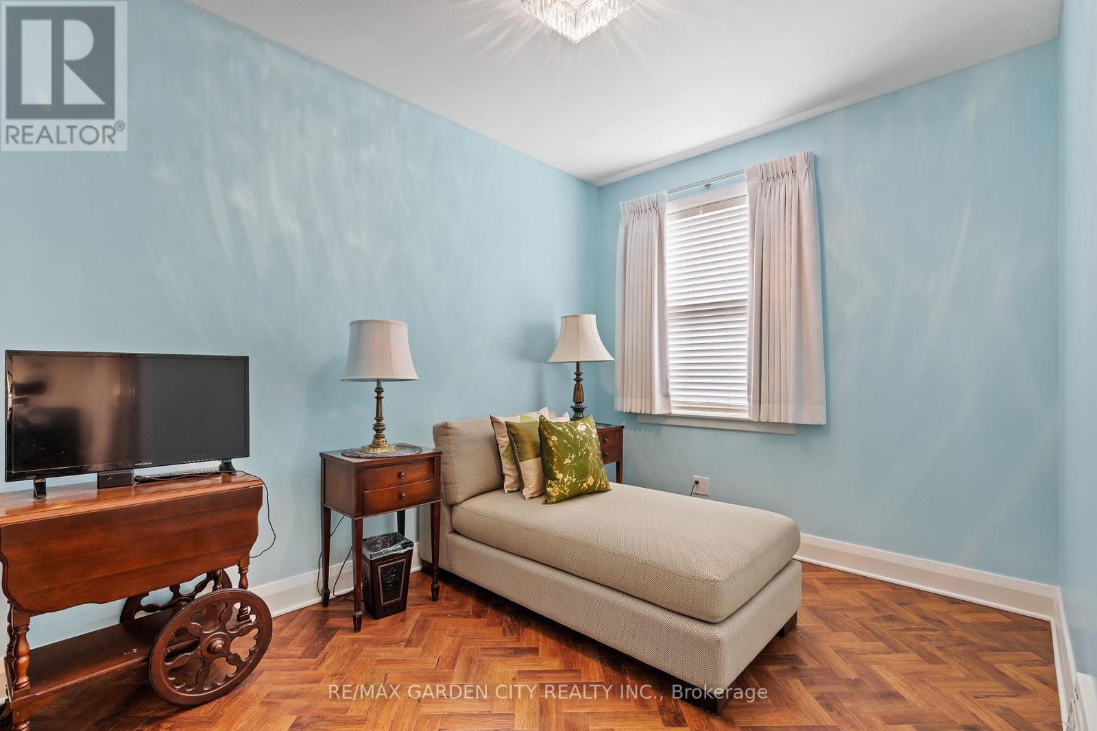 131 Westchester Crescent, St. Catharines, Ontario  L2P 2N6 - Photo 14 - X12953906