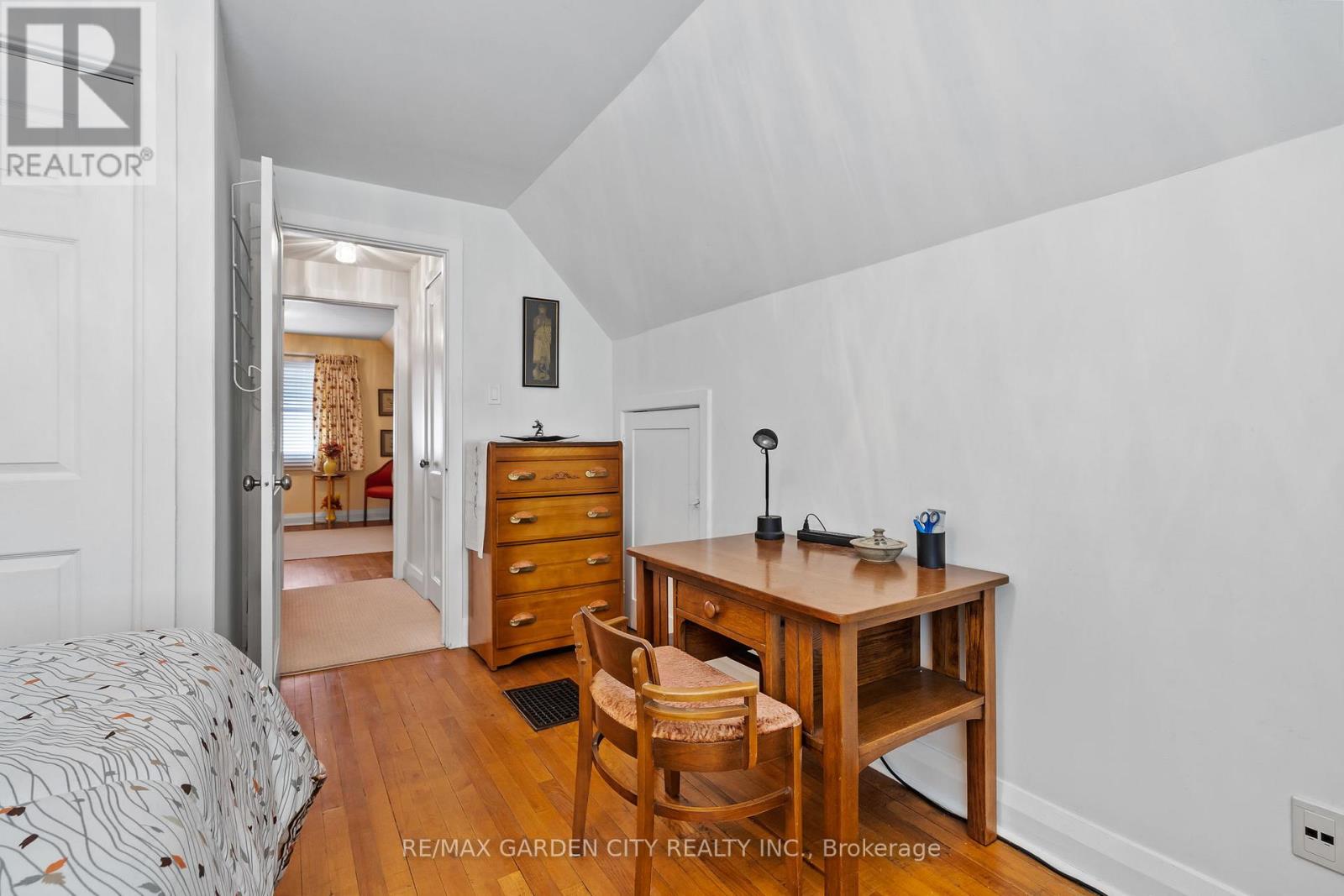 131 Westchester Crescent, St. Catharines, Ontario  L2P 2N6 - Photo 16 - X12953906