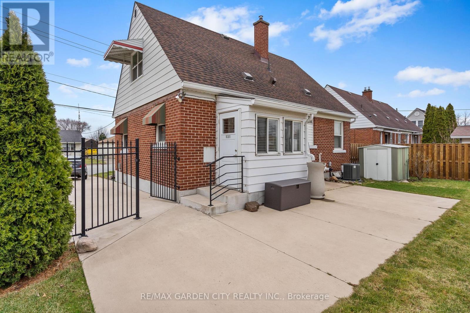 131 Westchester Crescent, St. Catharines, Ontario  L2P 2N6 - Photo 2 - X12953906