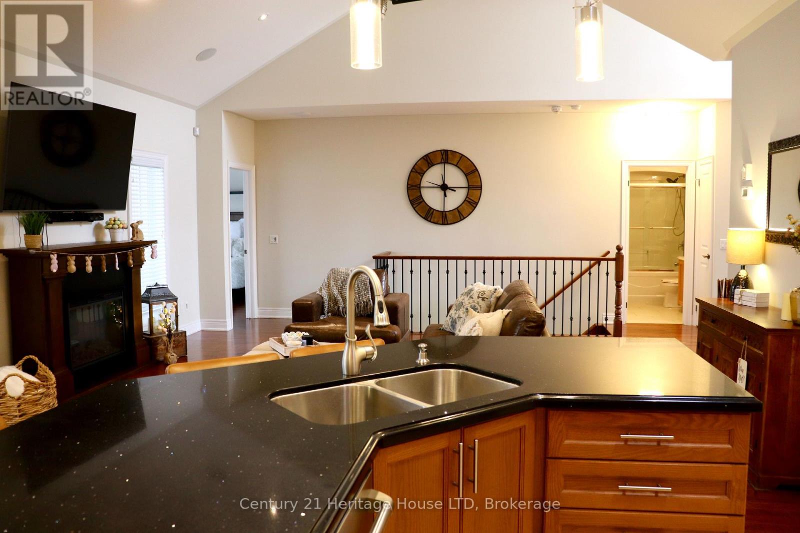 3984 Village Creek Drive, Fort Erie, Ontario  L0S 1S0 - Photo 15 - X12953950