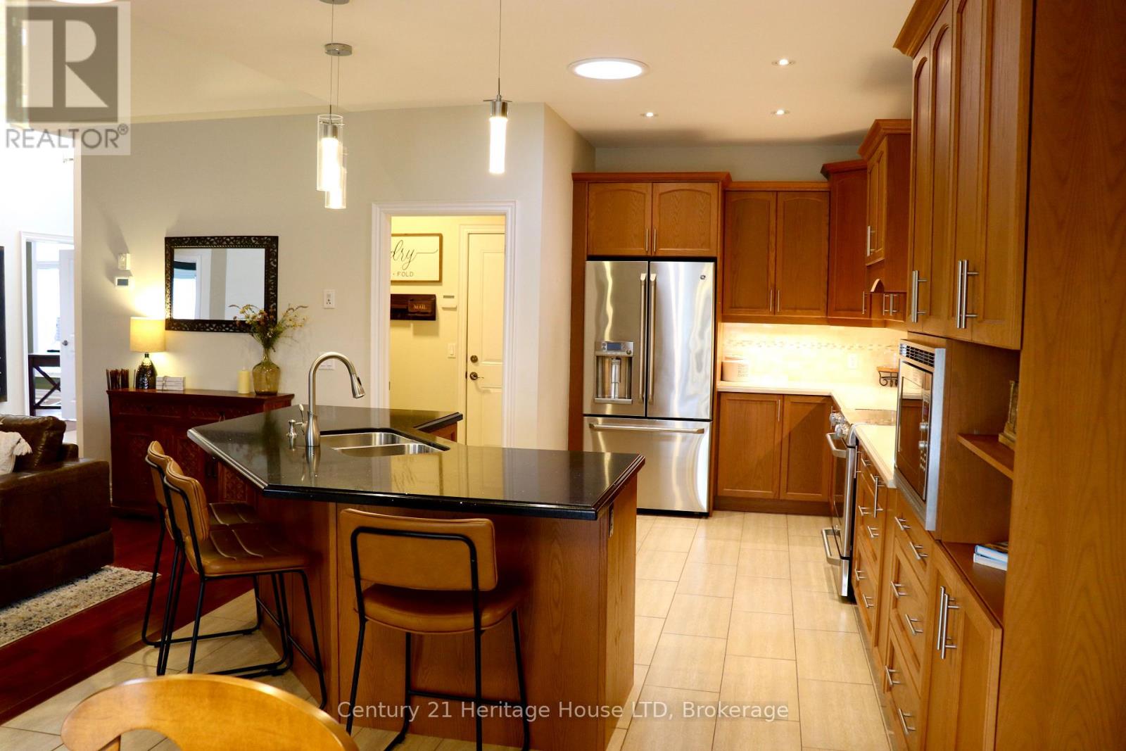 3984 Village Creek Drive, Fort Erie, Ontario  L0S 1S0 - Photo 16 - X12953950