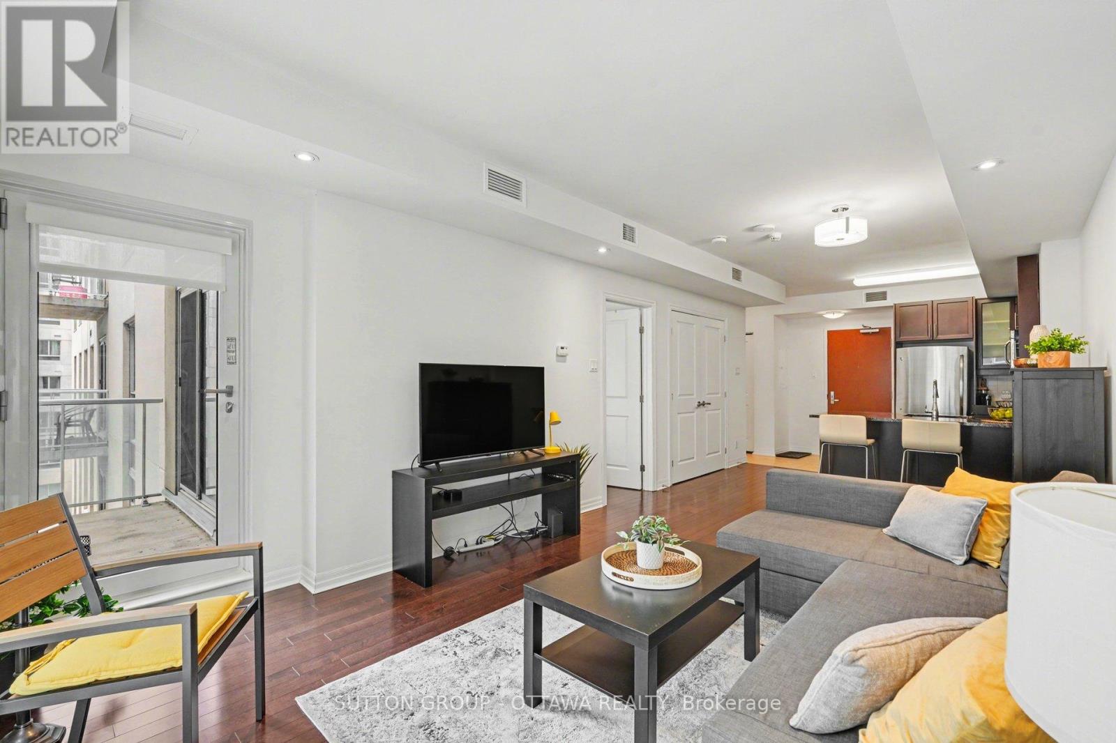 1807 - 242 Rideau Street, Ottawa, Ontario  K1N 0B7 - Photo 8 - X12953900