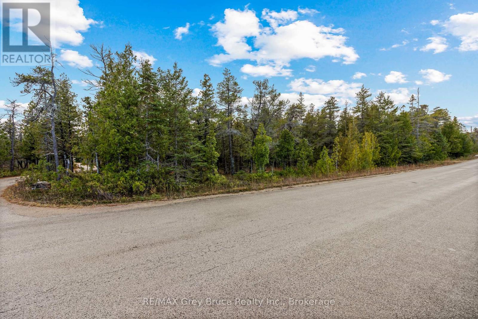 660 Dorcas Bay Road, Northern Bruce Peninsula, Ontario  N0H 2R0 - Photo 11 - X12953890