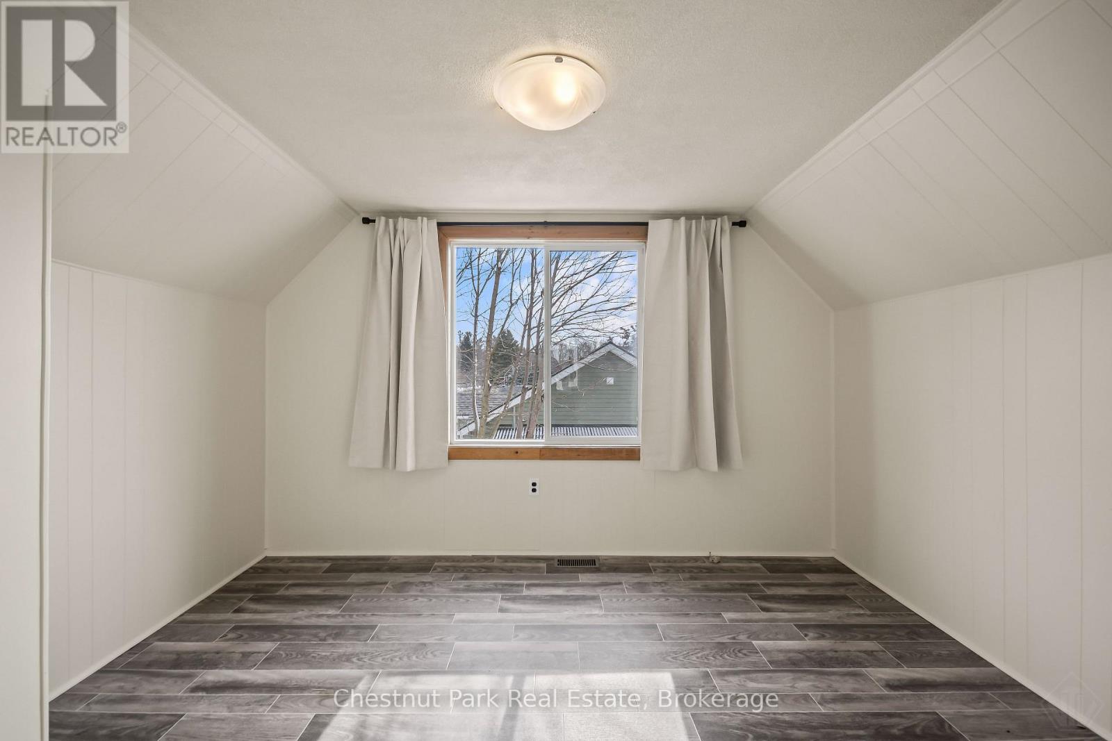 175 Crescent Drive, Gravenhurst, Ontario  P1P 1L4 - Photo 16 - X12953940