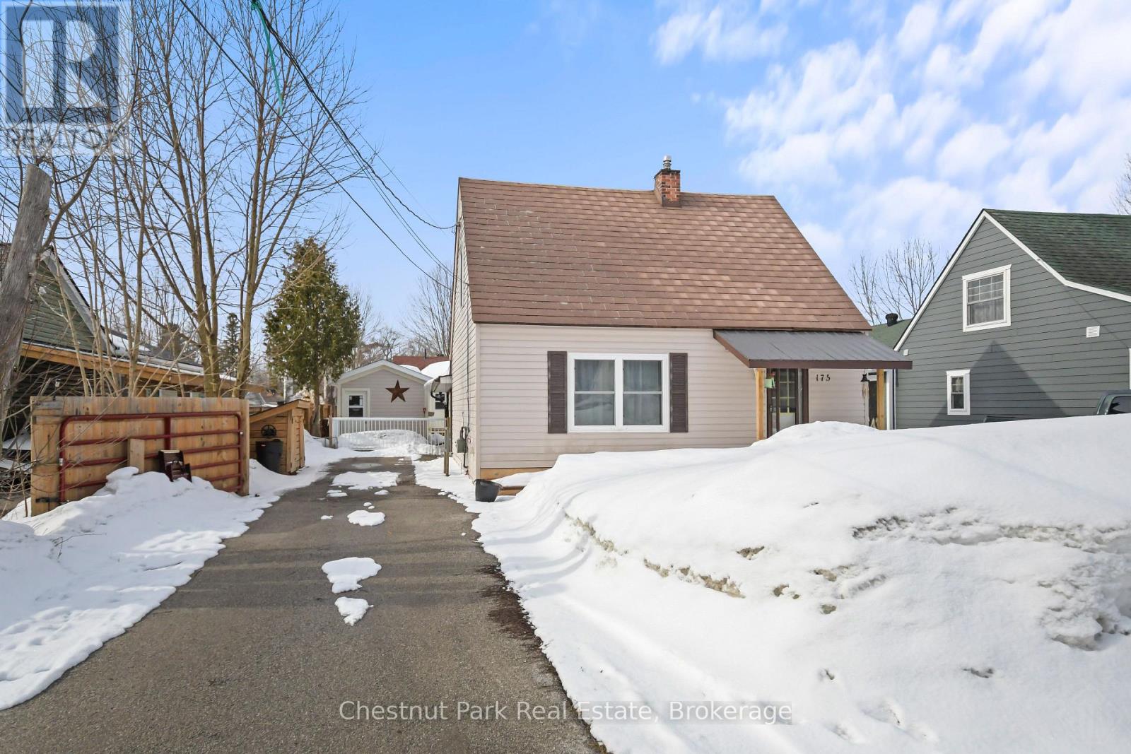 175 Crescent Drive, Gravenhurst, Ontario  P1P 1L4 - Photo 2 - X12953940