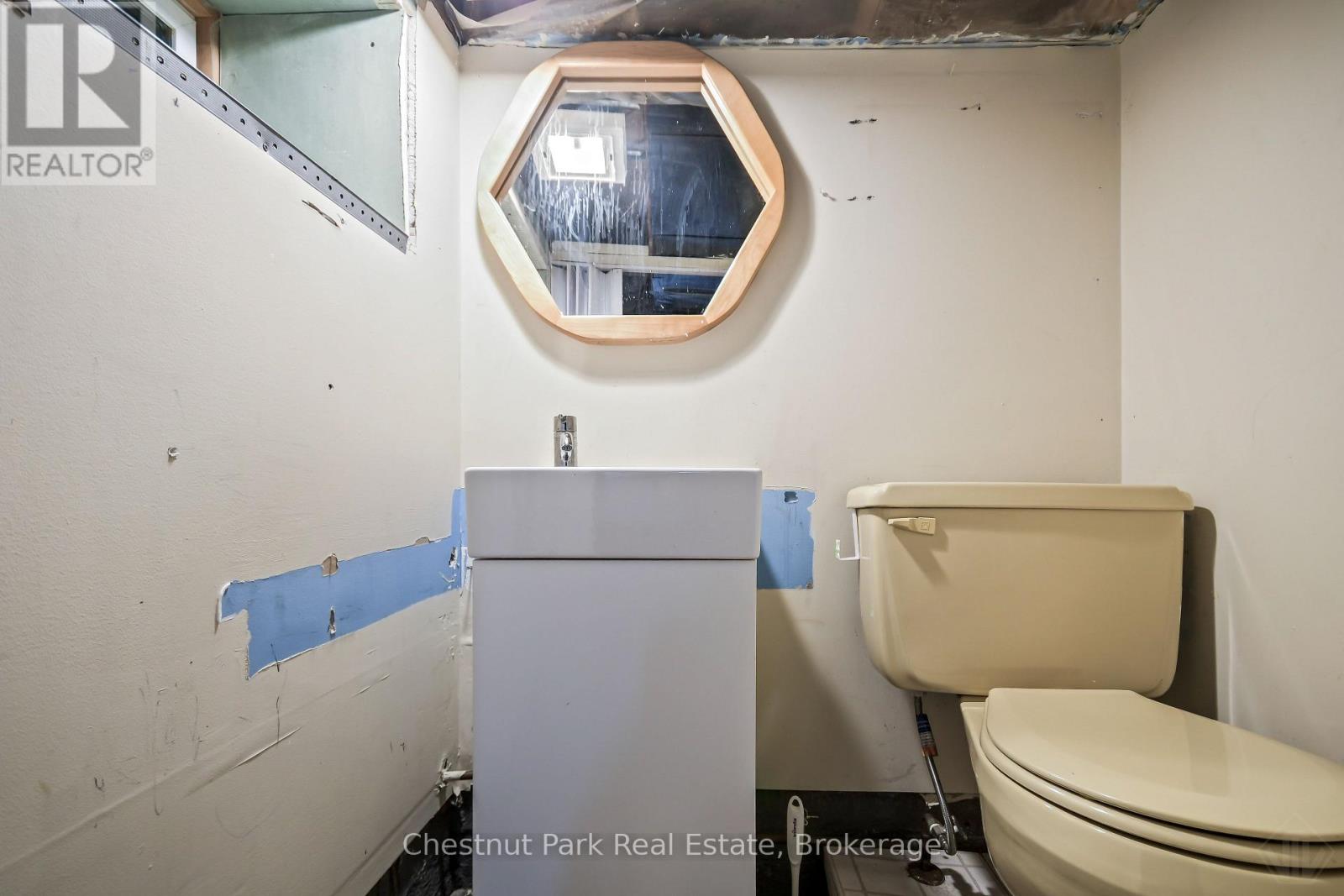 175 Crescent Drive, Gravenhurst, Ontario  P1P 1L4 - Photo 20 - X12953940