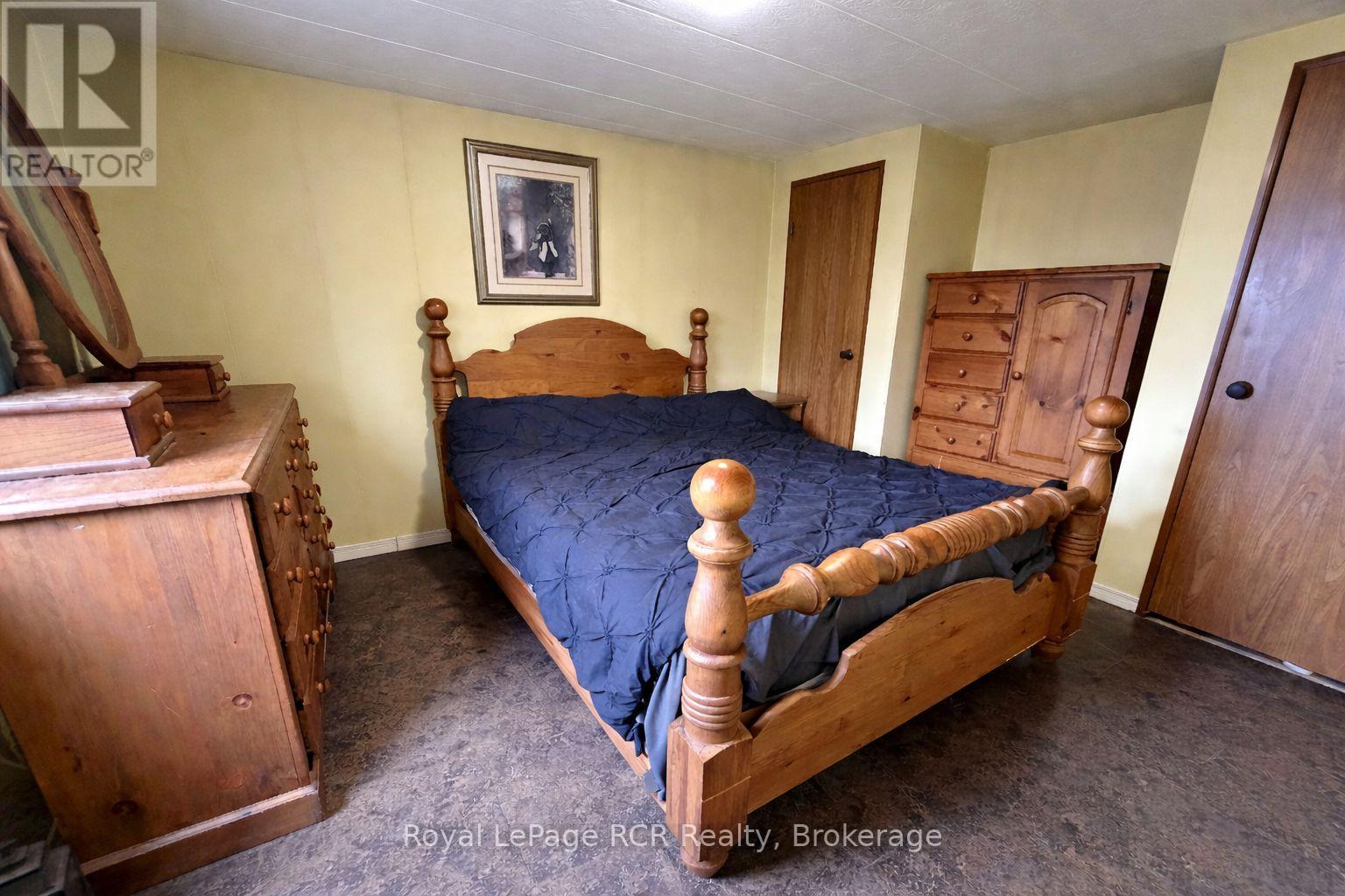 501265 10th Concession, West Grey, Ontario  N0G 1S0 - Photo 17 - X12953946