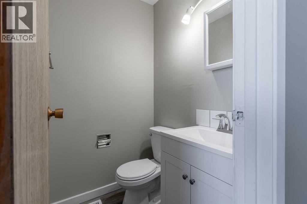 2102 13 Street N, Lethbridge, Alberta  T1H 2V5 - Photo 12 - A2295944