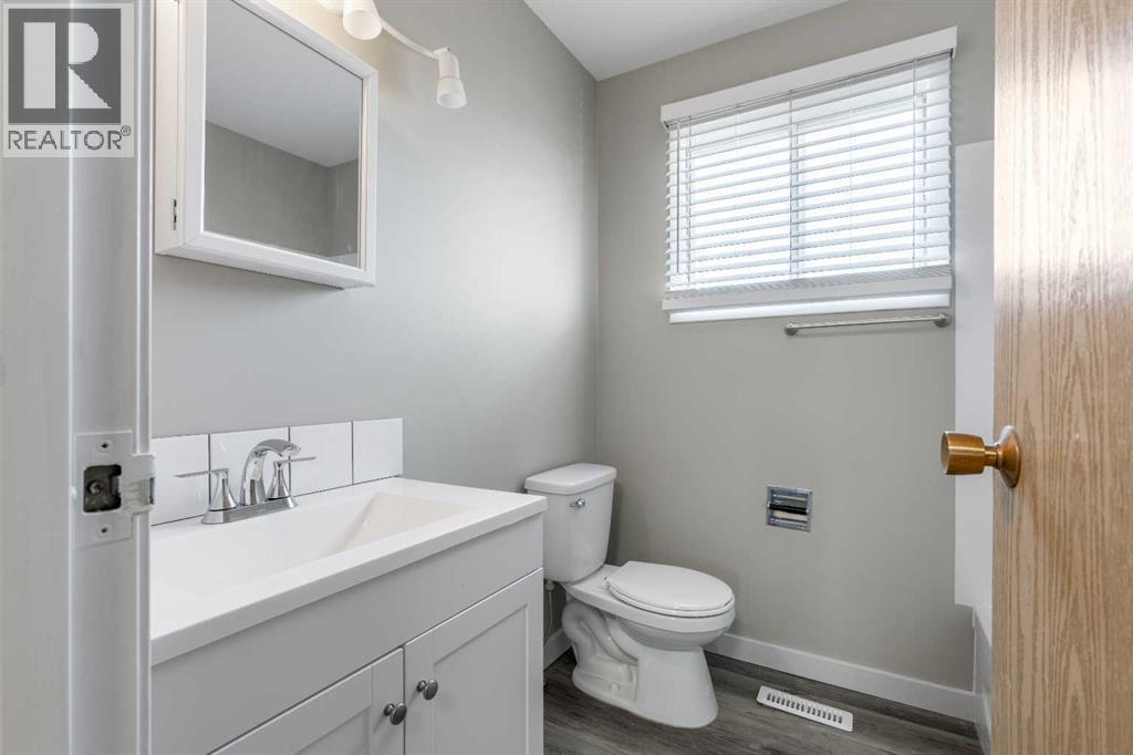 2102 13 Street N, Lethbridge, Alberta  T1H 2V5 - Photo 21 - A2295944