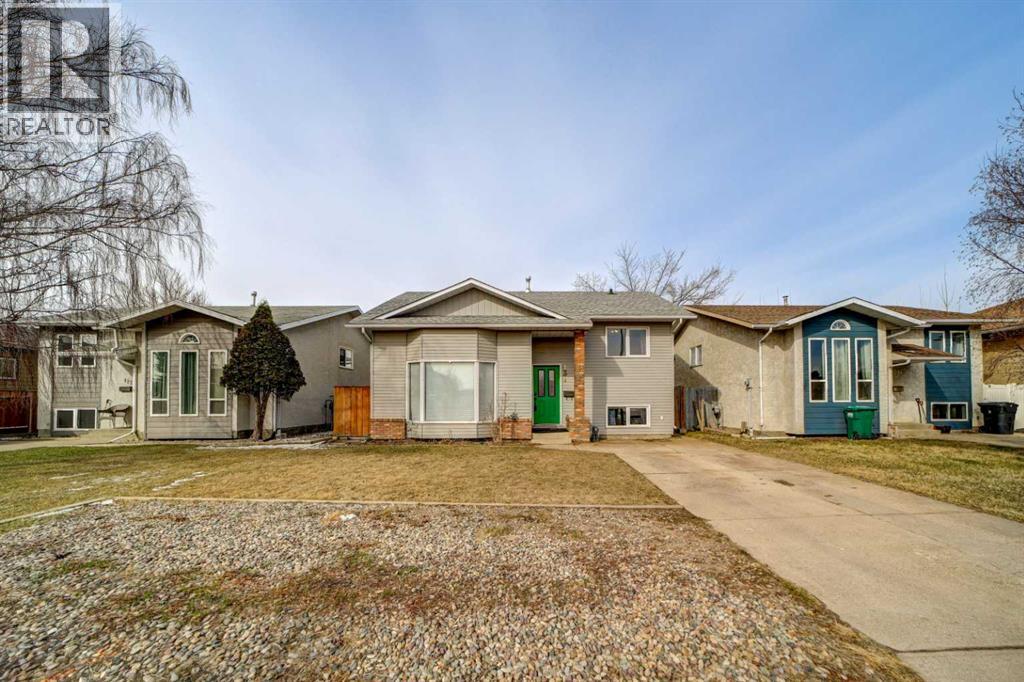 131 Beaverbrook Road N, Lethbridge, Alberta  T1H 5Z7 - Photo 3 - A2297906