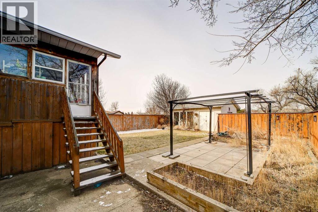 131 Beaverbrook Road N, Lethbridge, Alberta  T1H 5Z7 - Photo 28 - A2297906