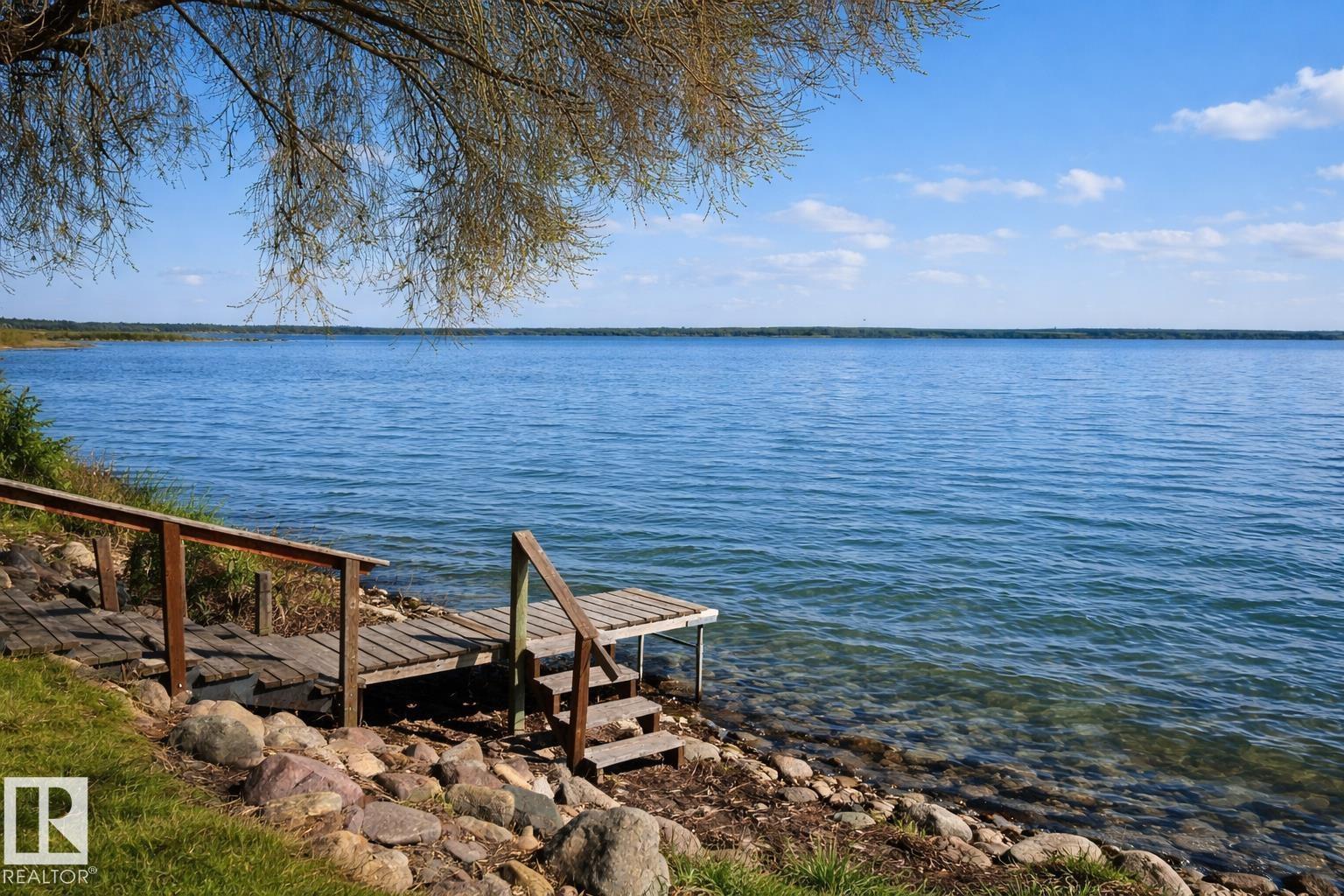 707 7 St, Rural Lac Ste. Anne County, Alberta  T0E 1V0 - Photo 5 - E4480193