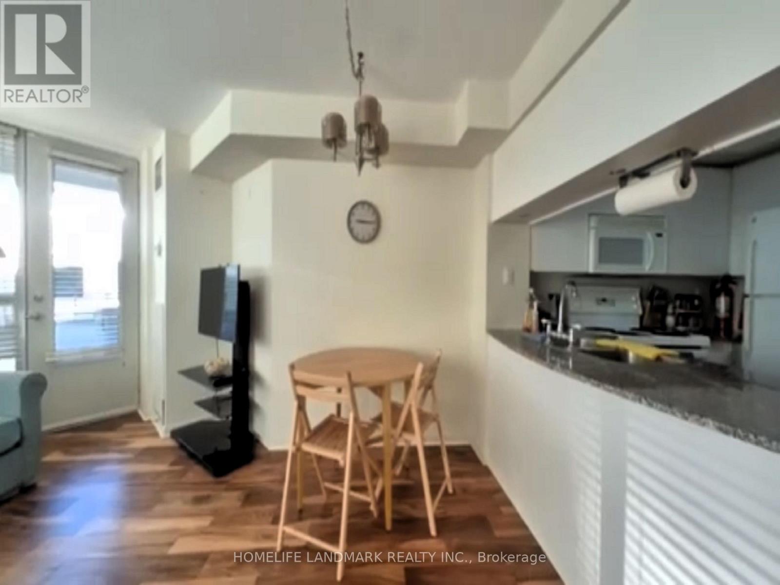 206 - 228 Queens Quay W, Toronto, Ontario  M5J 2X1 - Photo 2 - C12953958