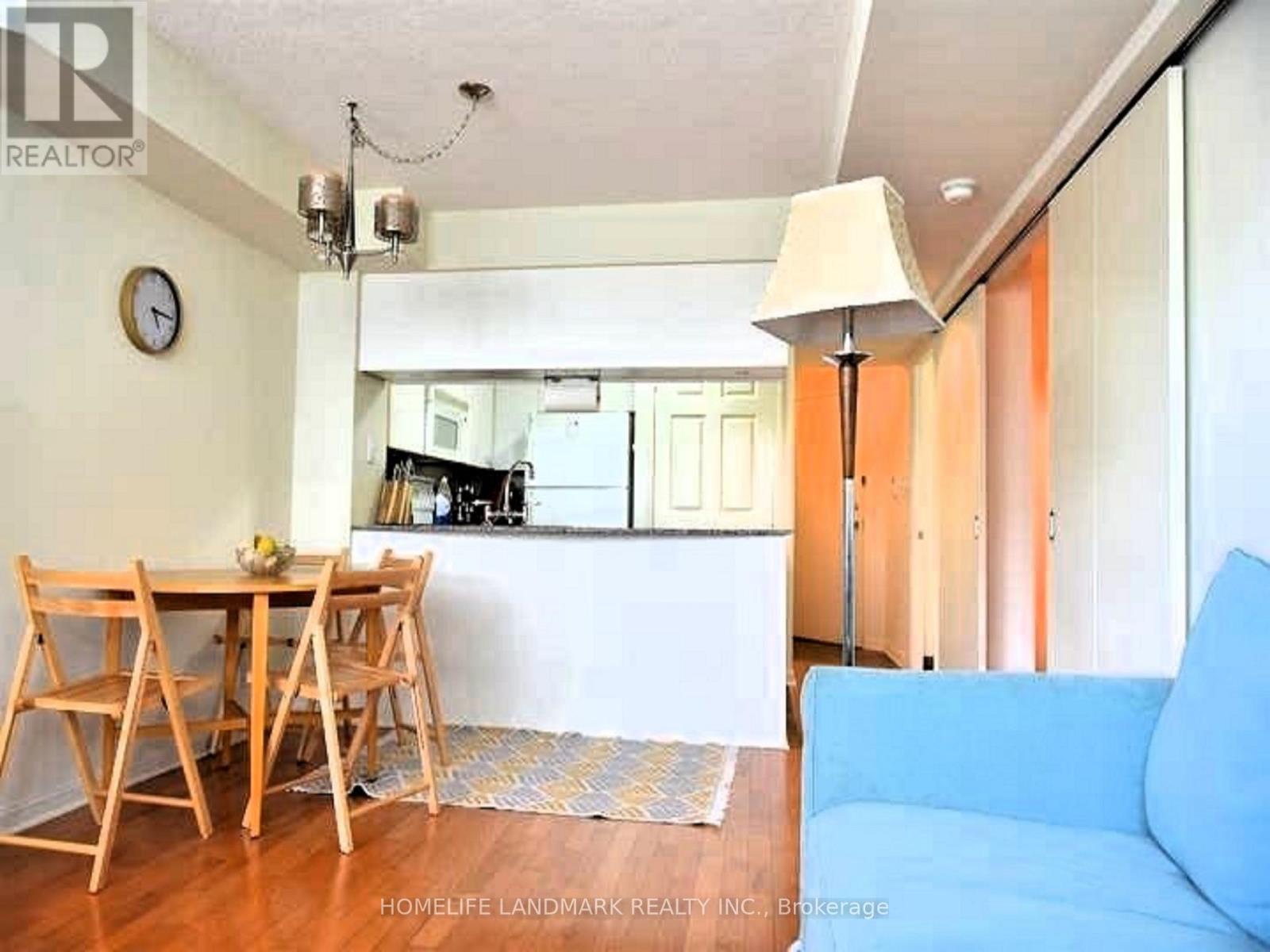 206 - 228 Queens Quay W, Toronto, Ontario  M5J 2X1 - Photo 3 - C12953958