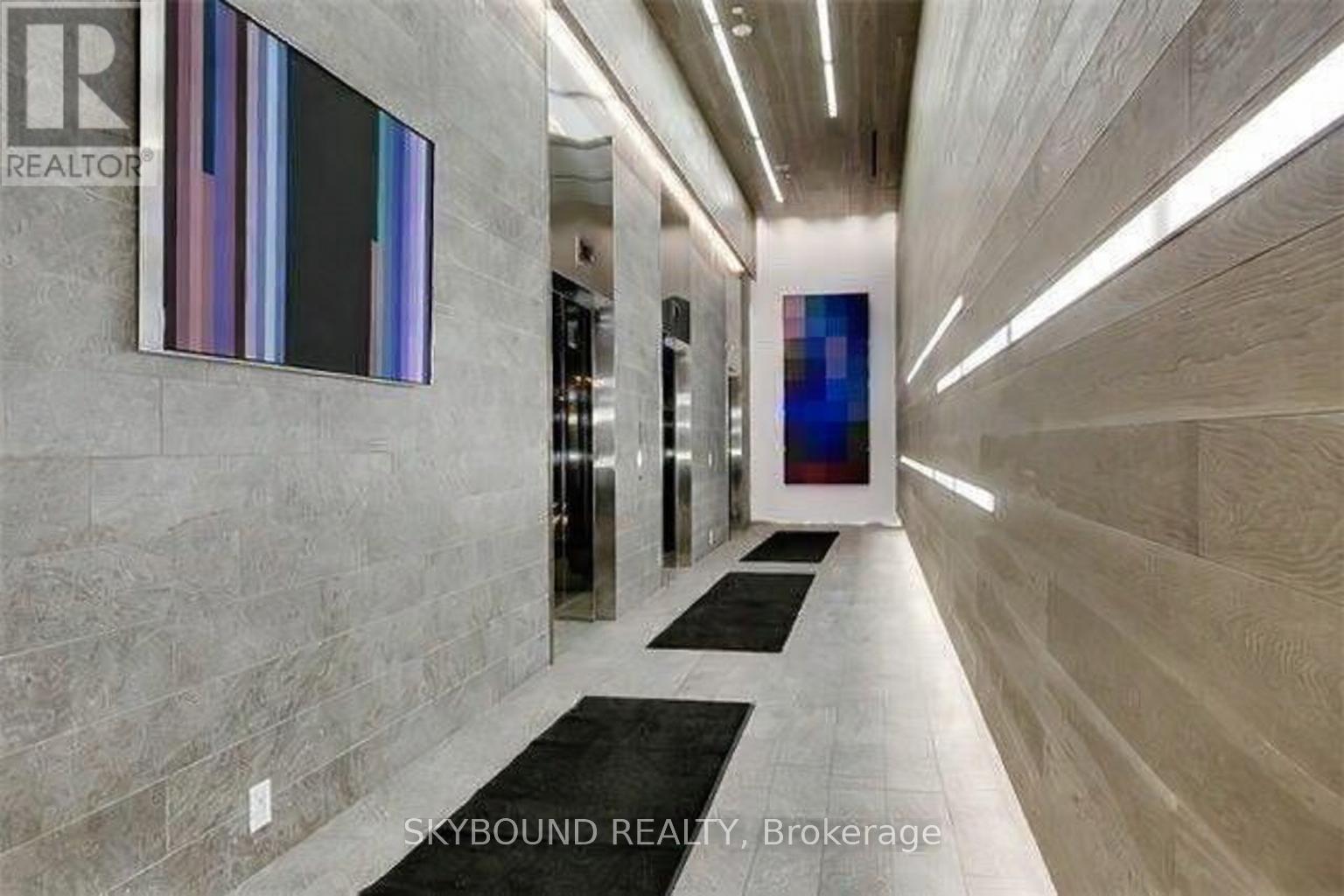 2302 - 101 Peter Street, Toronto, Ontario  M5V 2G9 - Photo 4 - C12953966