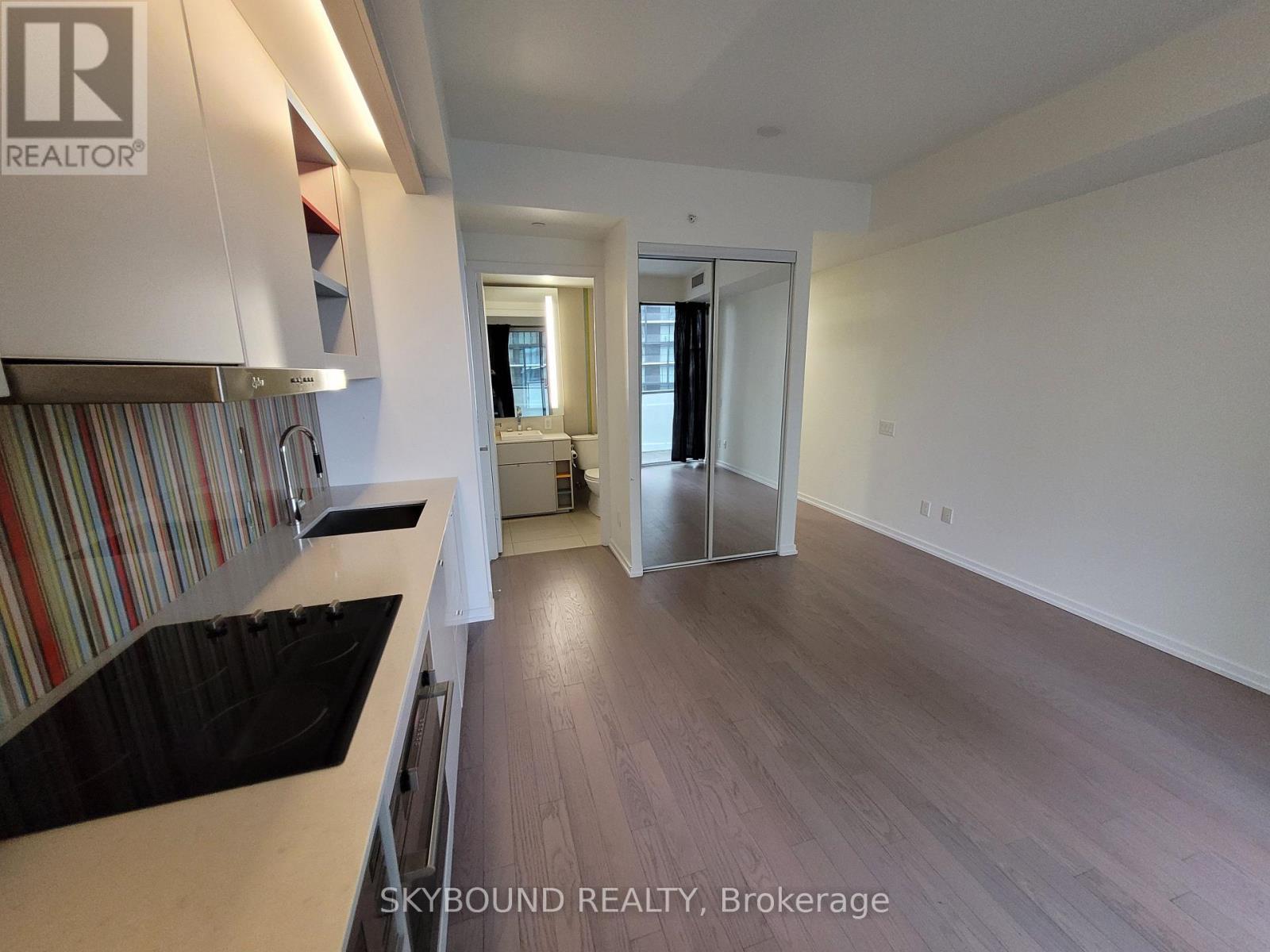 2302 - 101 Peter Street, Toronto, Ontario  M5V 2G9 - Photo 7 - C12953966