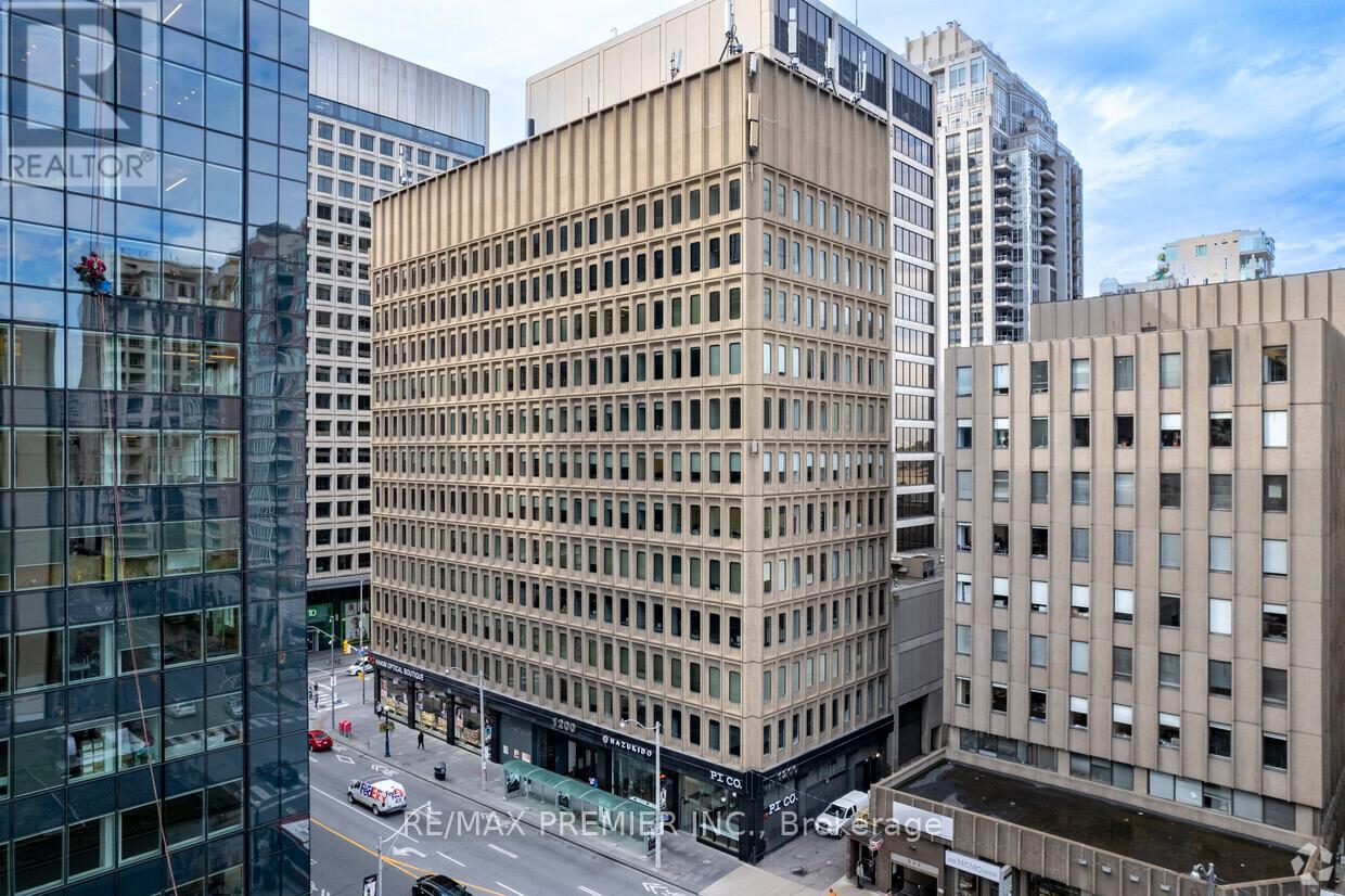 1201-C - 1200 Bay Street, Toronto, Ontario  M5R 2A5 - Photo 1 - C12953986