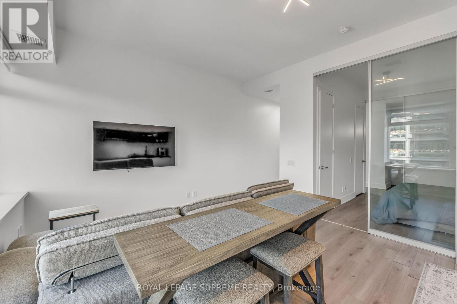 604 - 111 St Clair Avenue W, Toronto, Ontario  M4V 1N5 - Photo 10 - C12954008