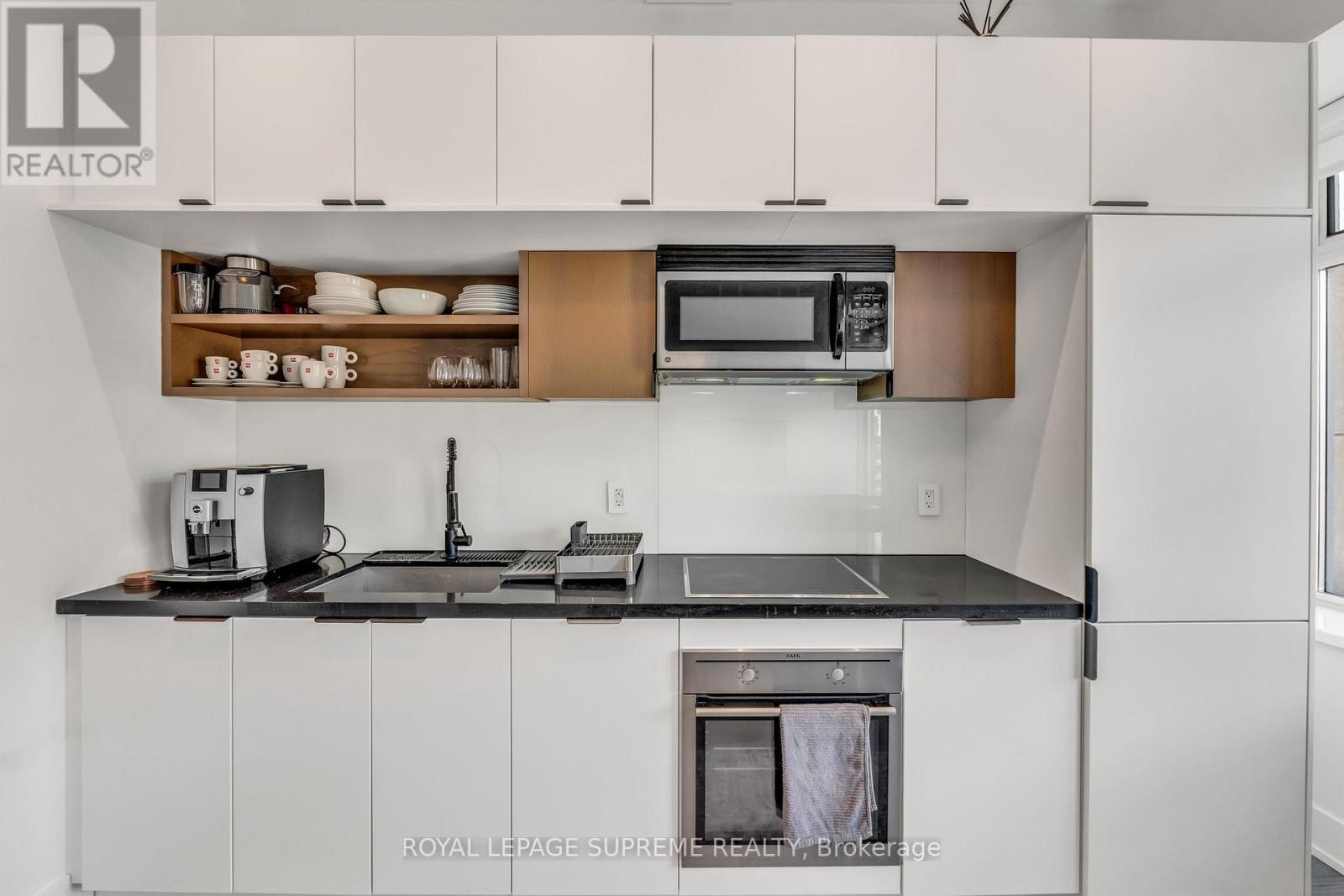 604 - 111 St Clair Avenue W, Toronto, Ontario  M4V 1N5 - Photo 12 - C12954008