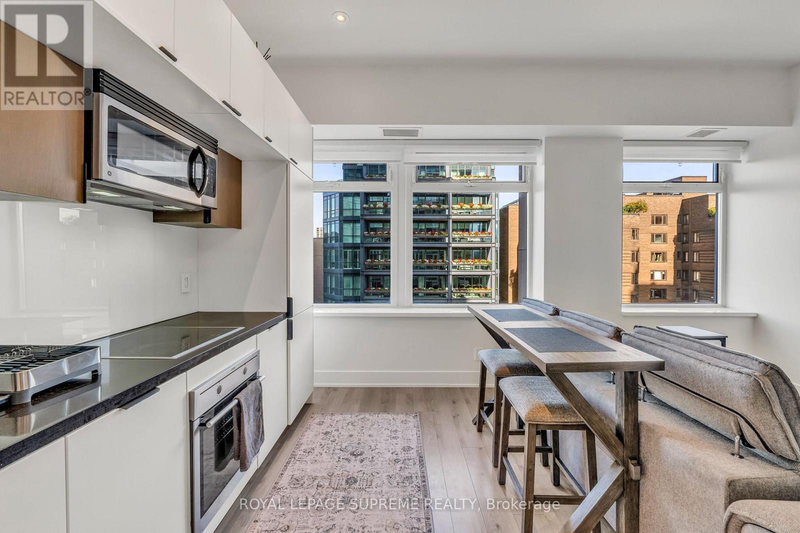 604 - 111 St Clair Avenue W, Toronto, Ontario  M4V 1N5 - Photo 15 - C12954008