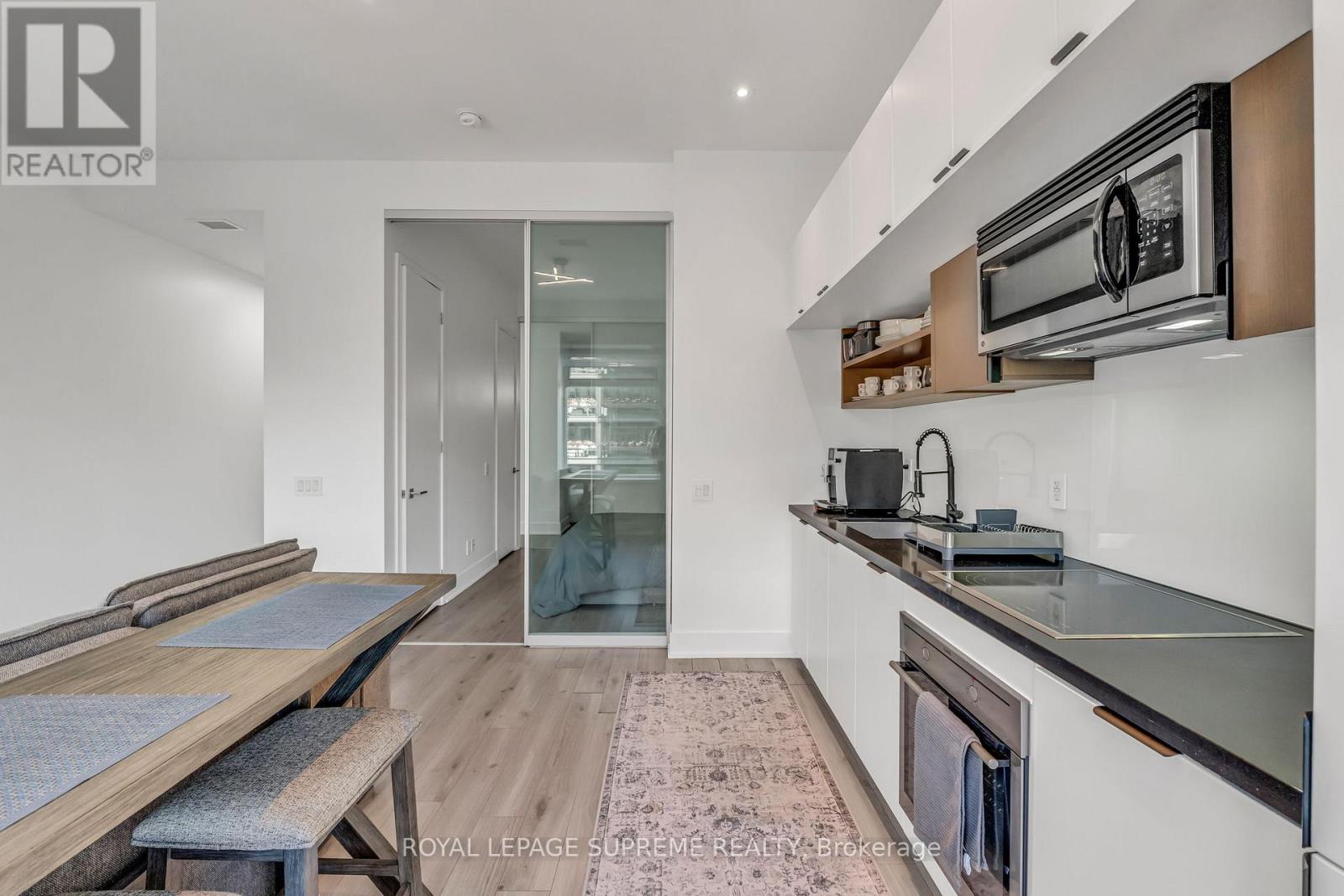 604 - 111 St Clair Avenue W, Toronto, Ontario  M4V 1N5 - Photo 16 - C12954008