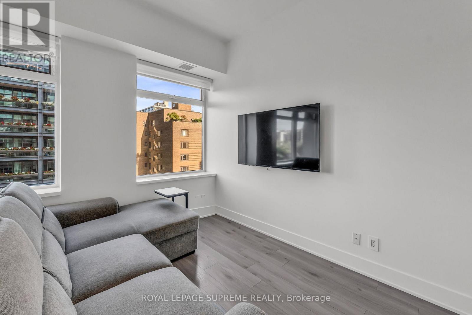 604 - 111 St Clair Avenue W, Toronto, Ontario  M4V 1N5 - Photo 7 - C12954008