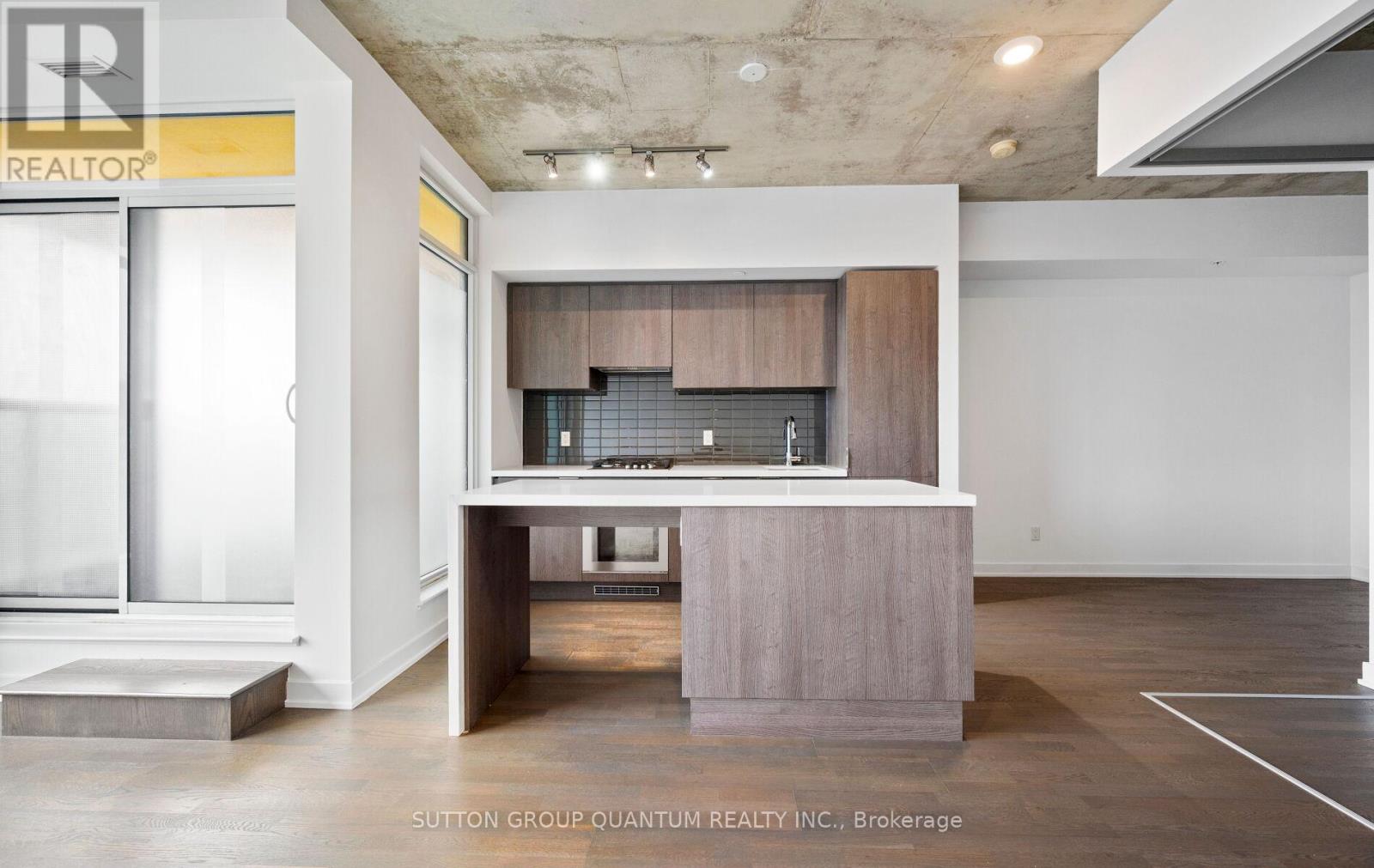 502 - 109 Ossington Avenue, Toronto, Ontario  M6J 0G1 - Photo 2 - C12954010