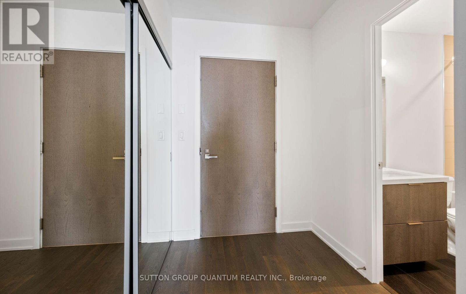 502 - 109 Ossington Avenue, Toronto, Ontario  M6J 0G1 - Photo 7 - C12954010