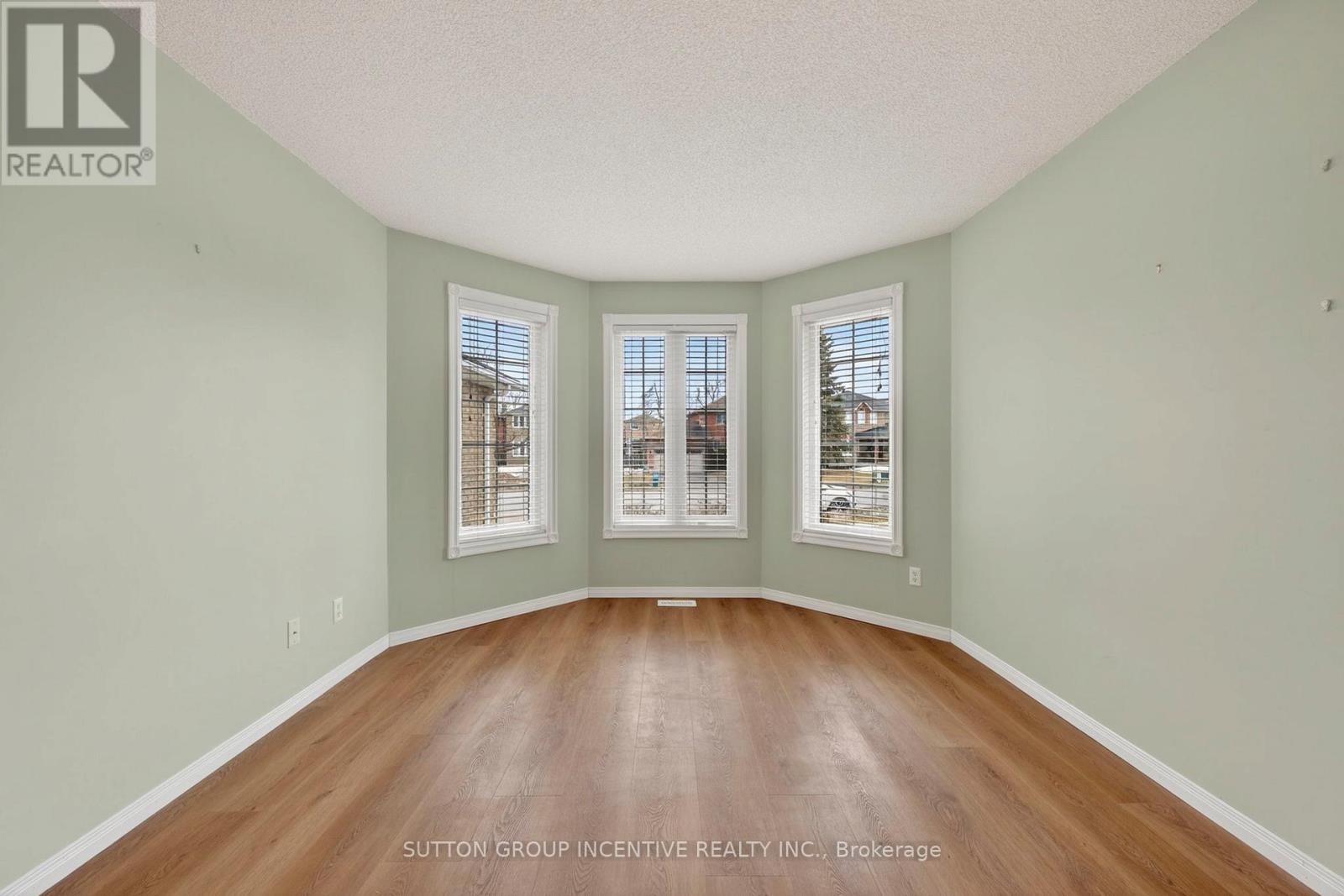 350 Cundles Road W, Barrie (Northwest), Ontario  L4N 7C8 - Photo 10 - S12953954