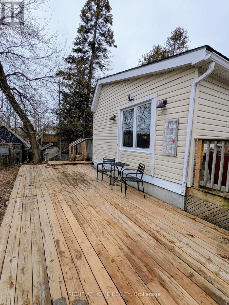 104 Richard Street, Tay (Victoria Harbour), Ontario  L0K 2A0 - Photo 11 - S12953994